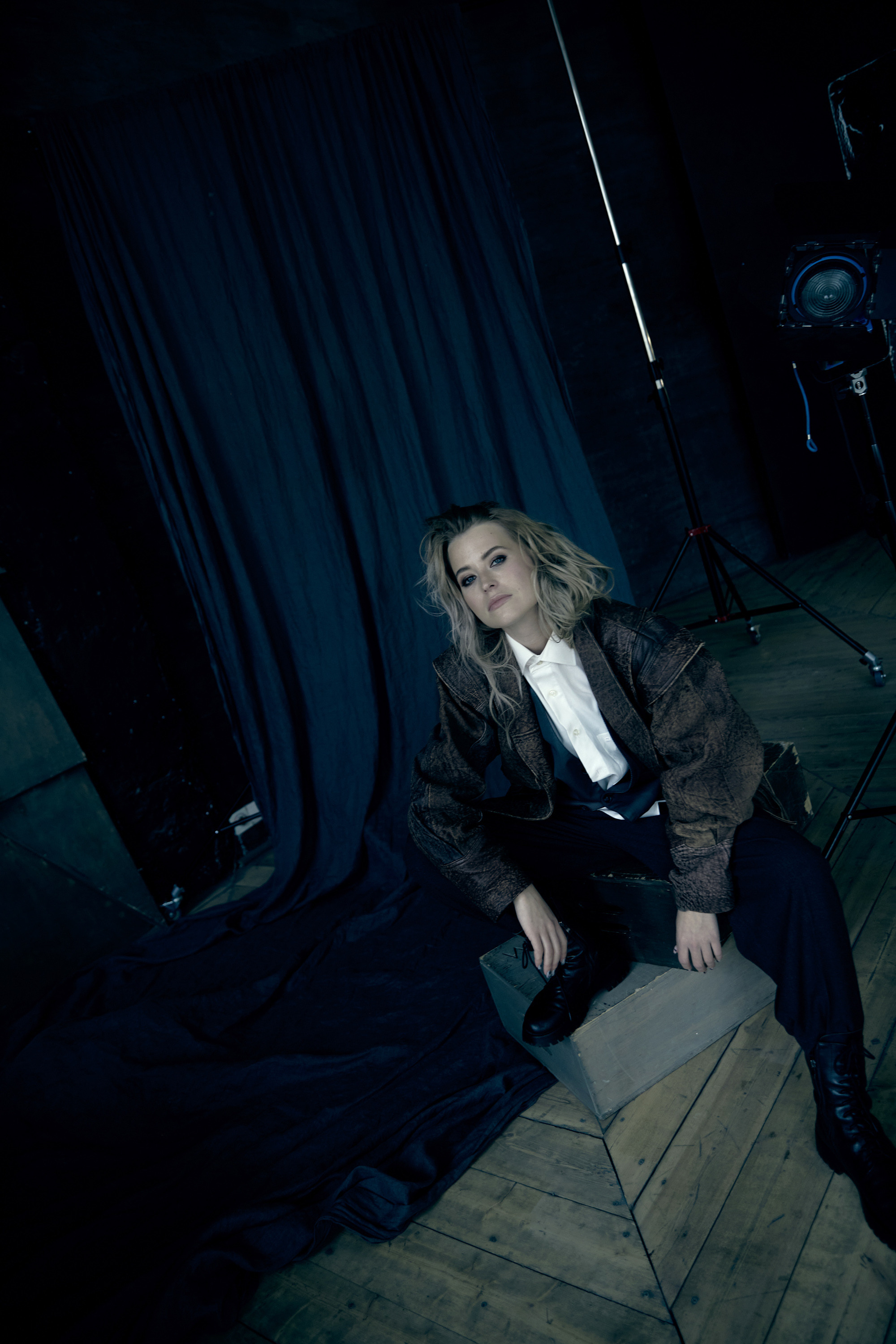 KSENIA. Yulia Otroschenko