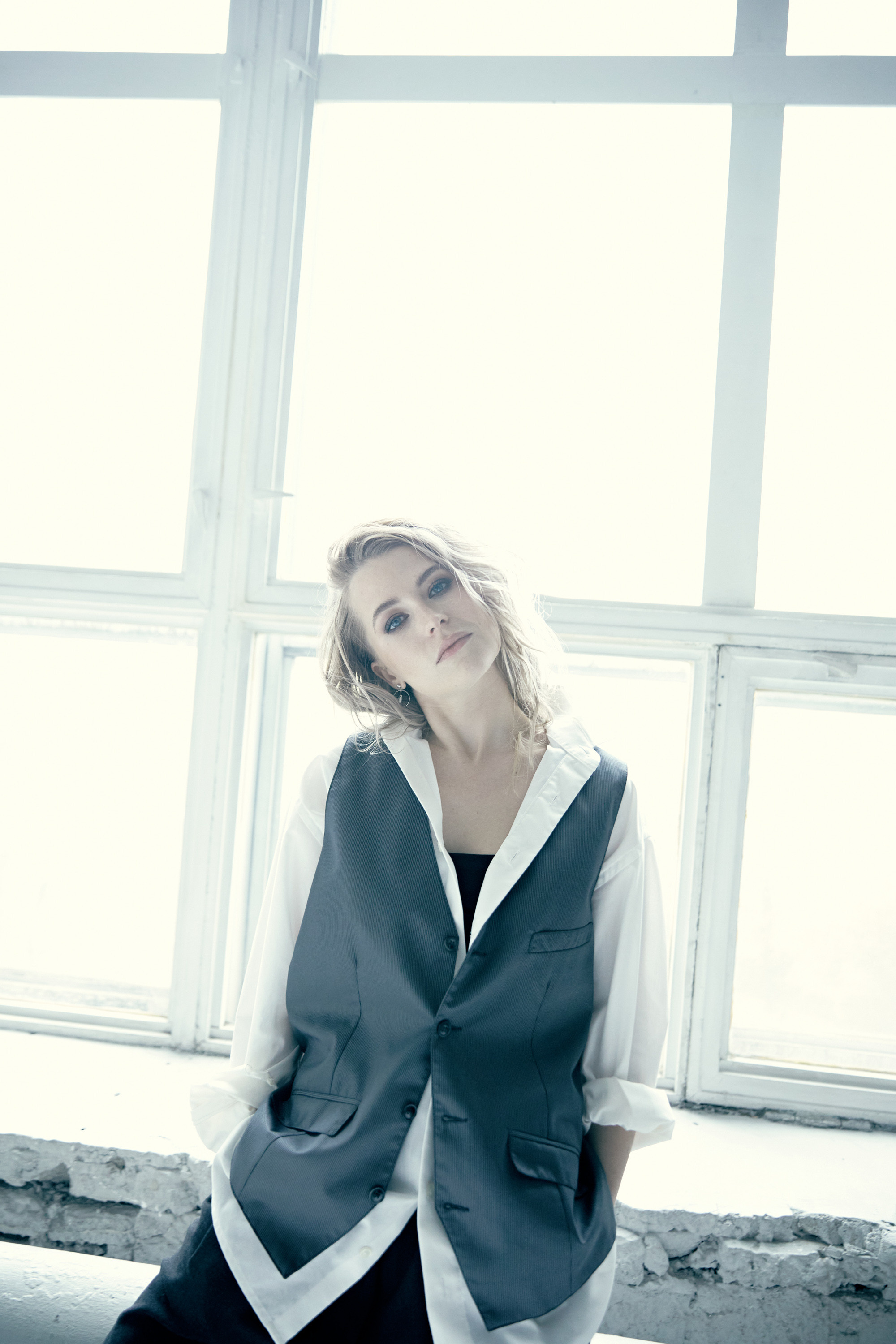 KSENIA. Yulia Otroschenko