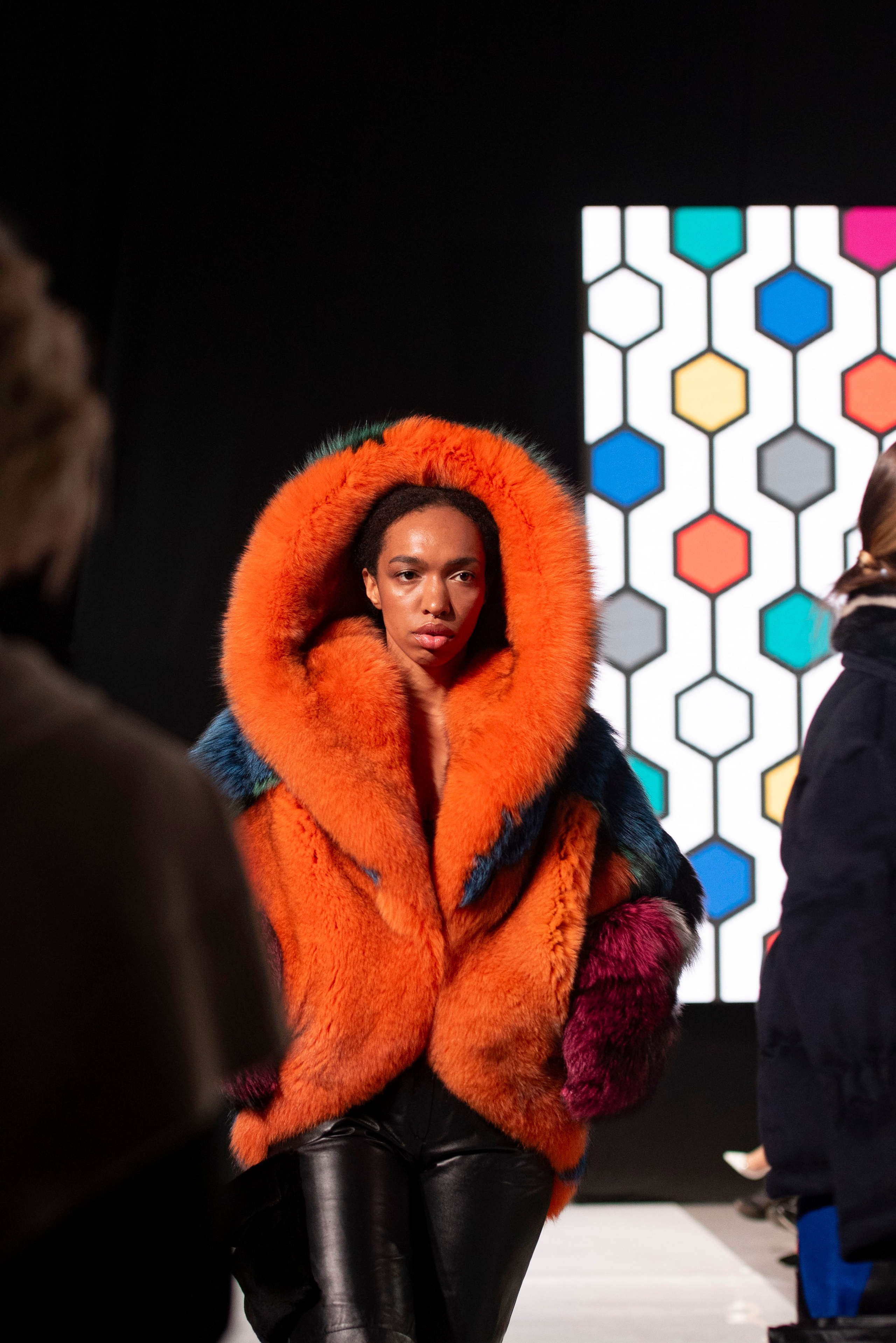 Фотограф на модельный показ. Свадебный, семейный, фэшн фотограф, школьный фотограф в Сочи