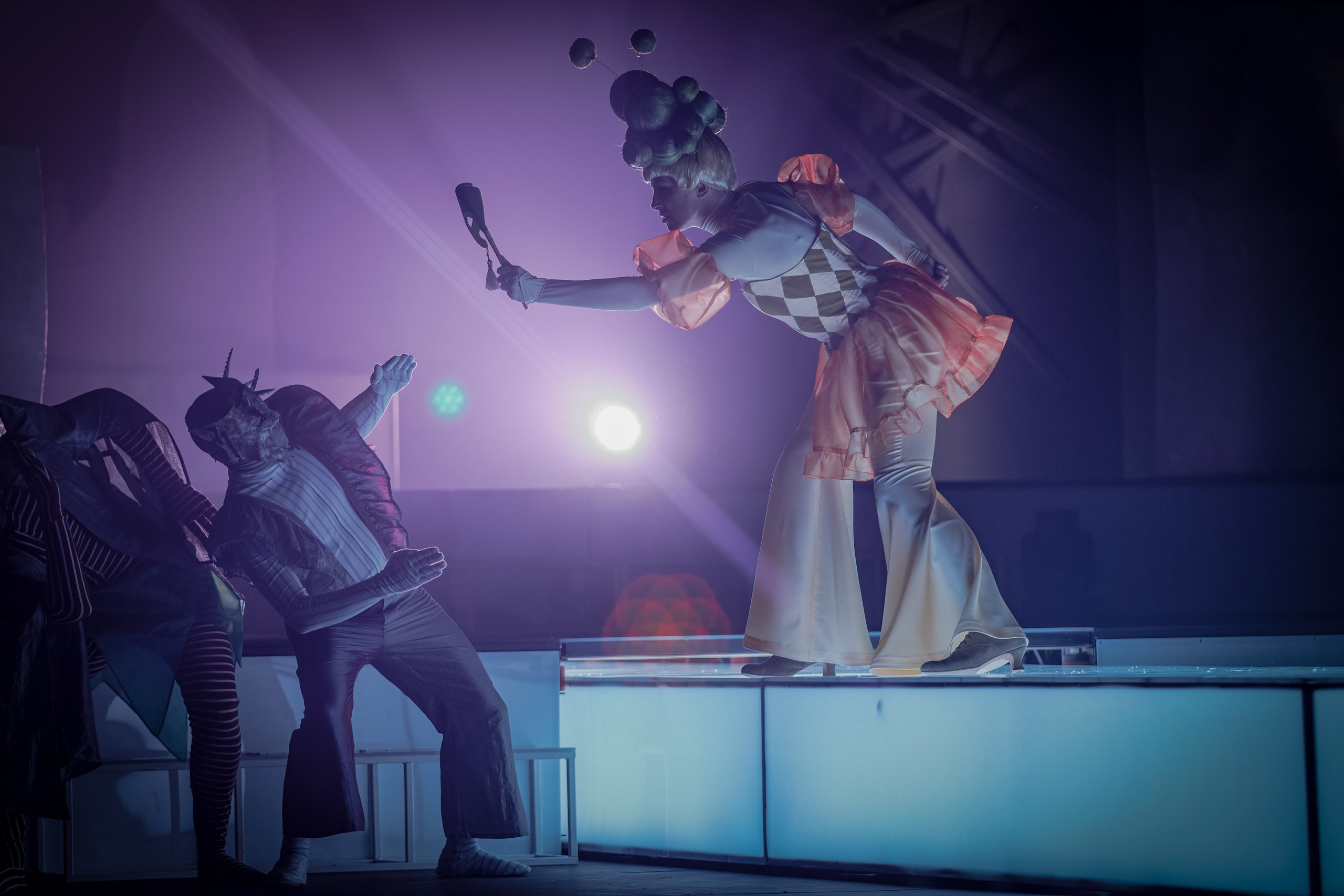 Любовь к трем апельсинам_Чехов Центр. Фотограф. г. Южно-Сахалинск. Олег Толстов