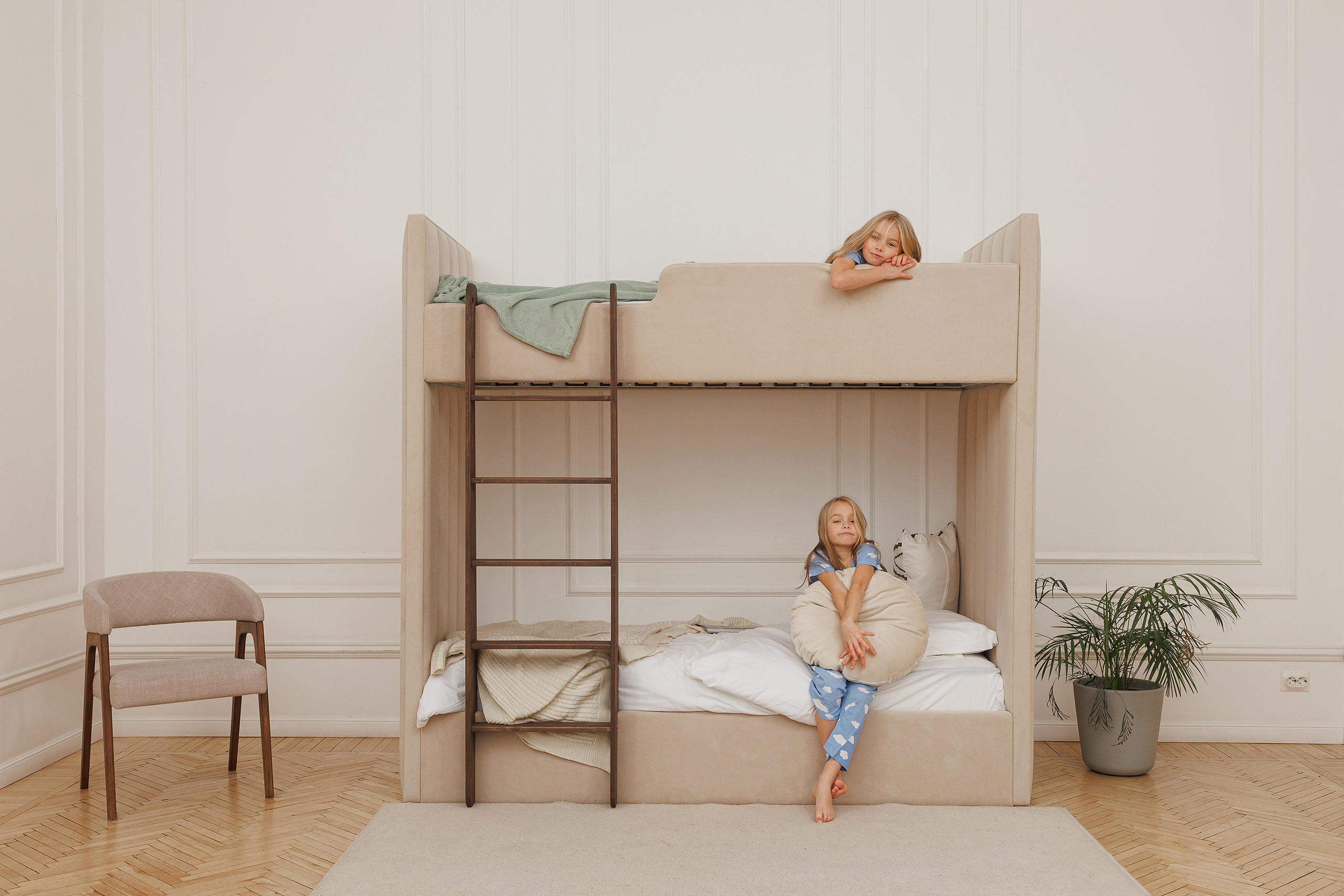 Предметная фотосъемка кроватей, мебели. Профессиональный фотограф в Новосибирске