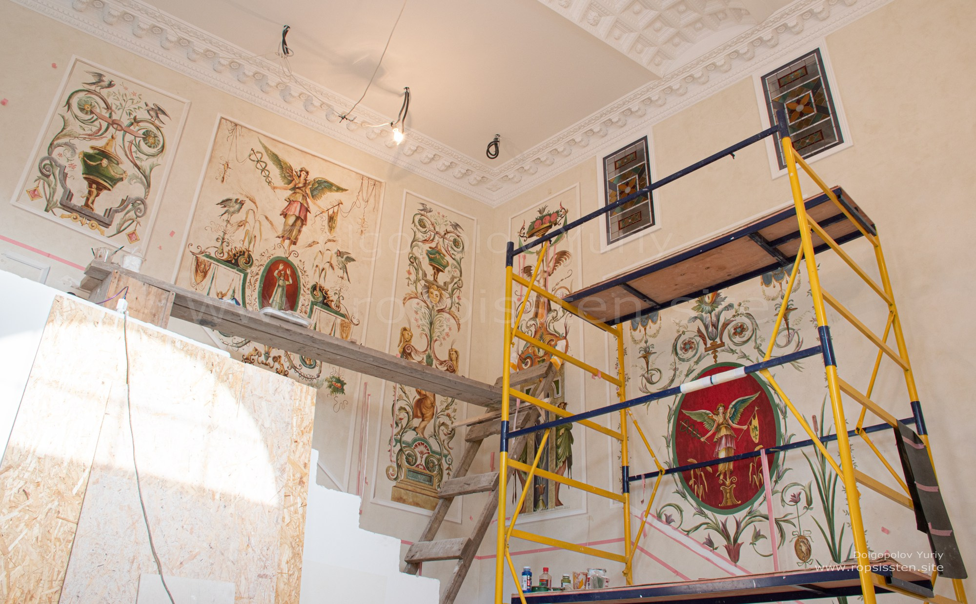 Альфрейная роспись парадной