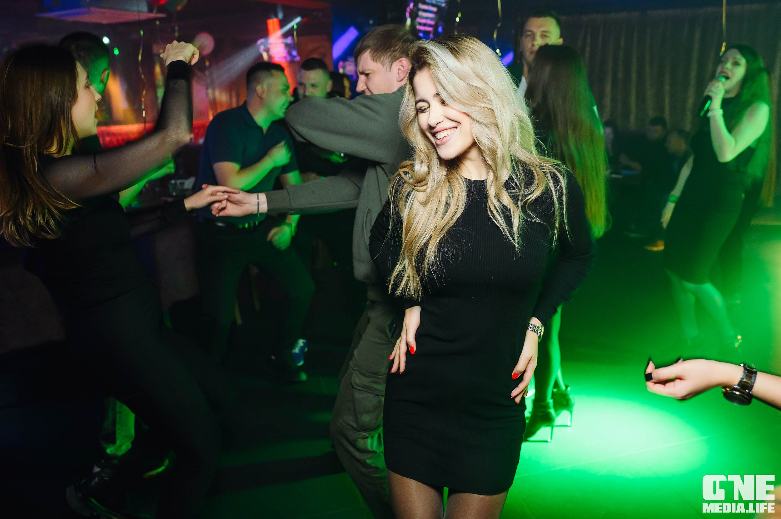 Фотоотчет из караоке-клуба Эйфория. One Media Life: фоторепортажи, фотоотчеты с мероприятий и заведений