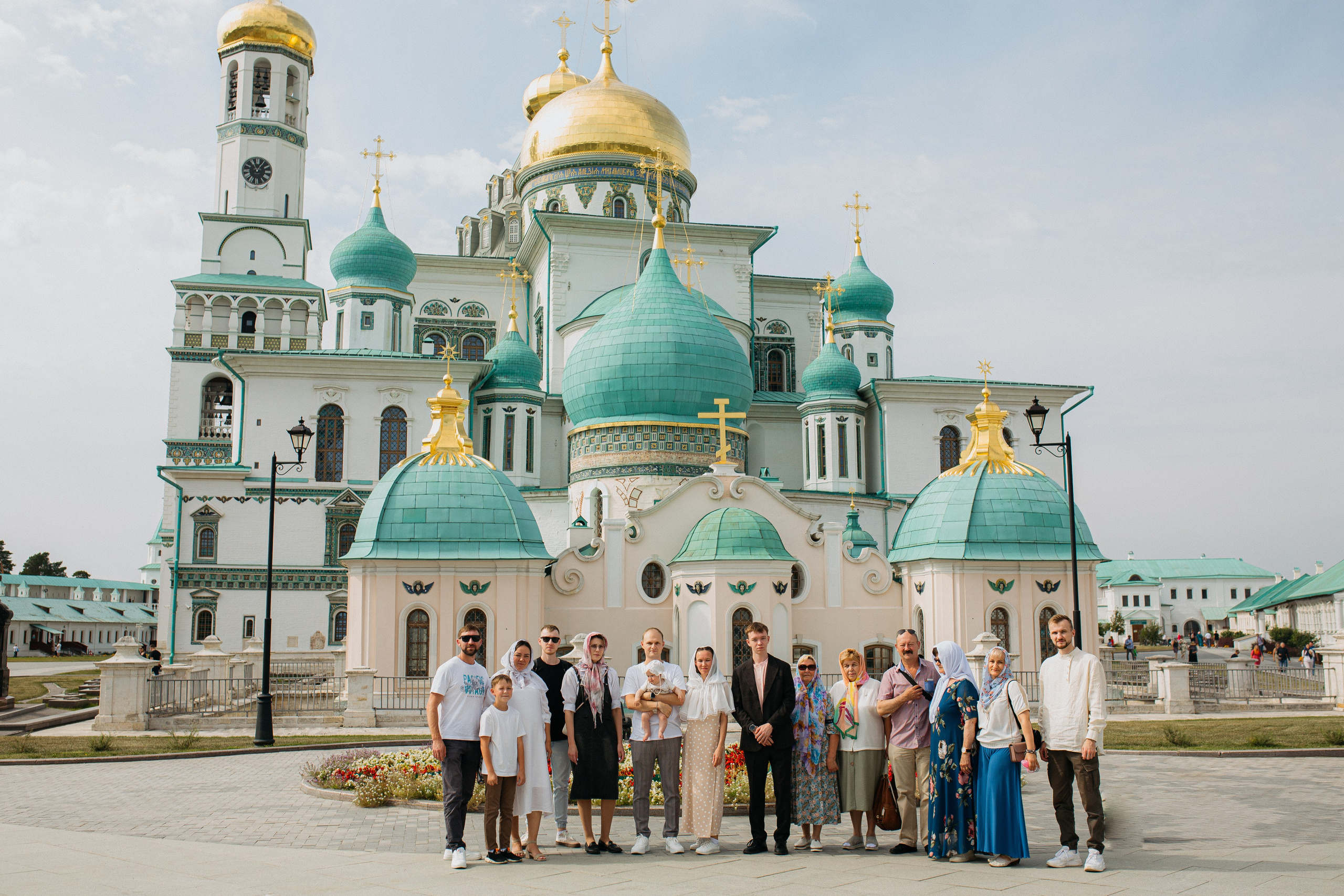Надвратная церковь Входа Господня в Иерусалим г. Истра. Свадебный и семейный фотограф
