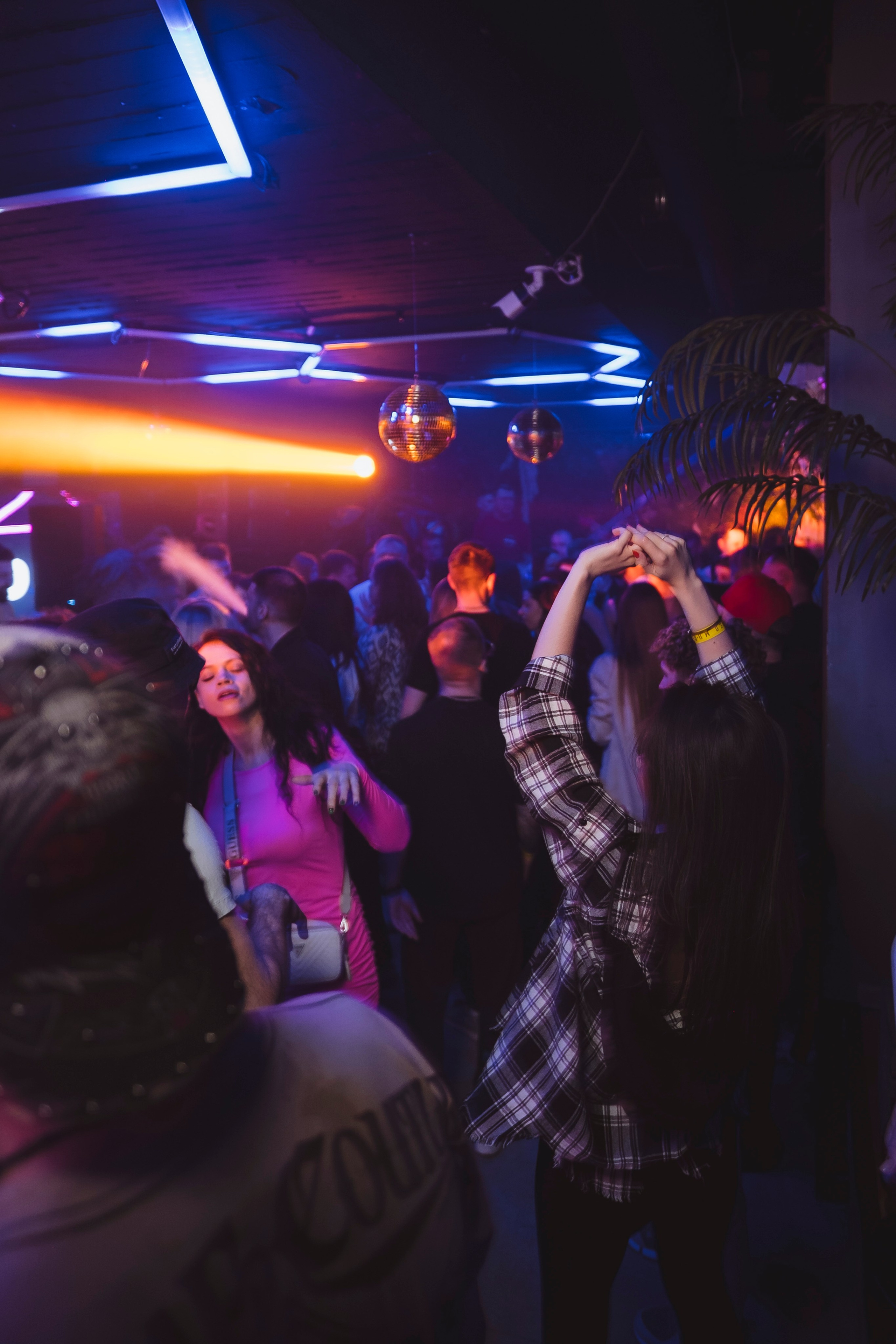 Embargo 30/03. Главная