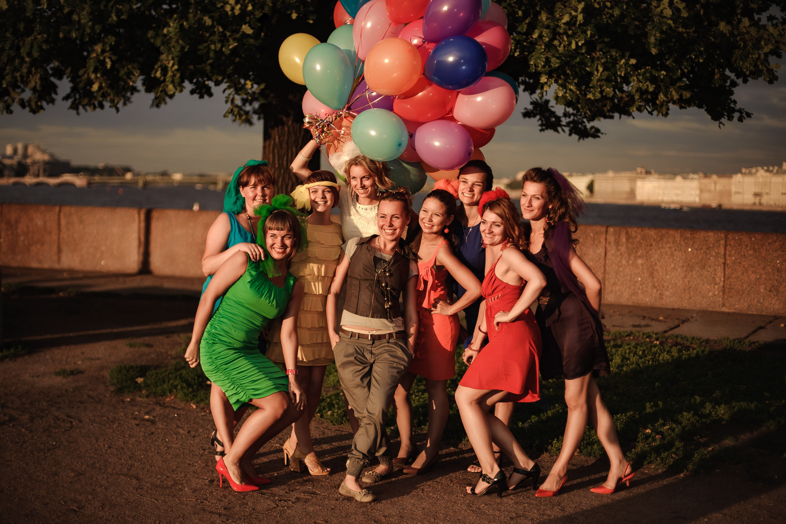 Девичник на стрелке ВО. Фотограф Алексей Лукин. Свадьба, мероприятие, корпоратив, юбилей, фотосессия, портрет. Фотосъёмка в Санкт-Петербурге. Ретушь фотографий
