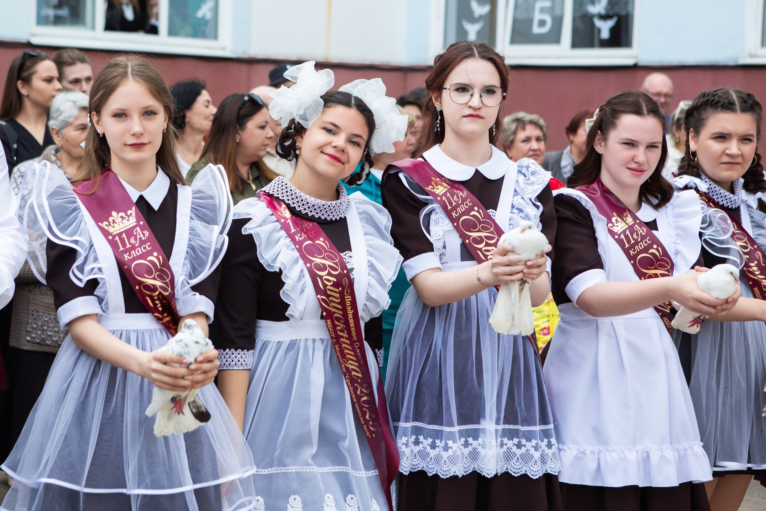 ПОСЛЕДНИЙ ЗВОНОК 2025 9 ШКОЛА. ТВОЙ АЛЬБОМ / ТВОИ ПРАВИЛА