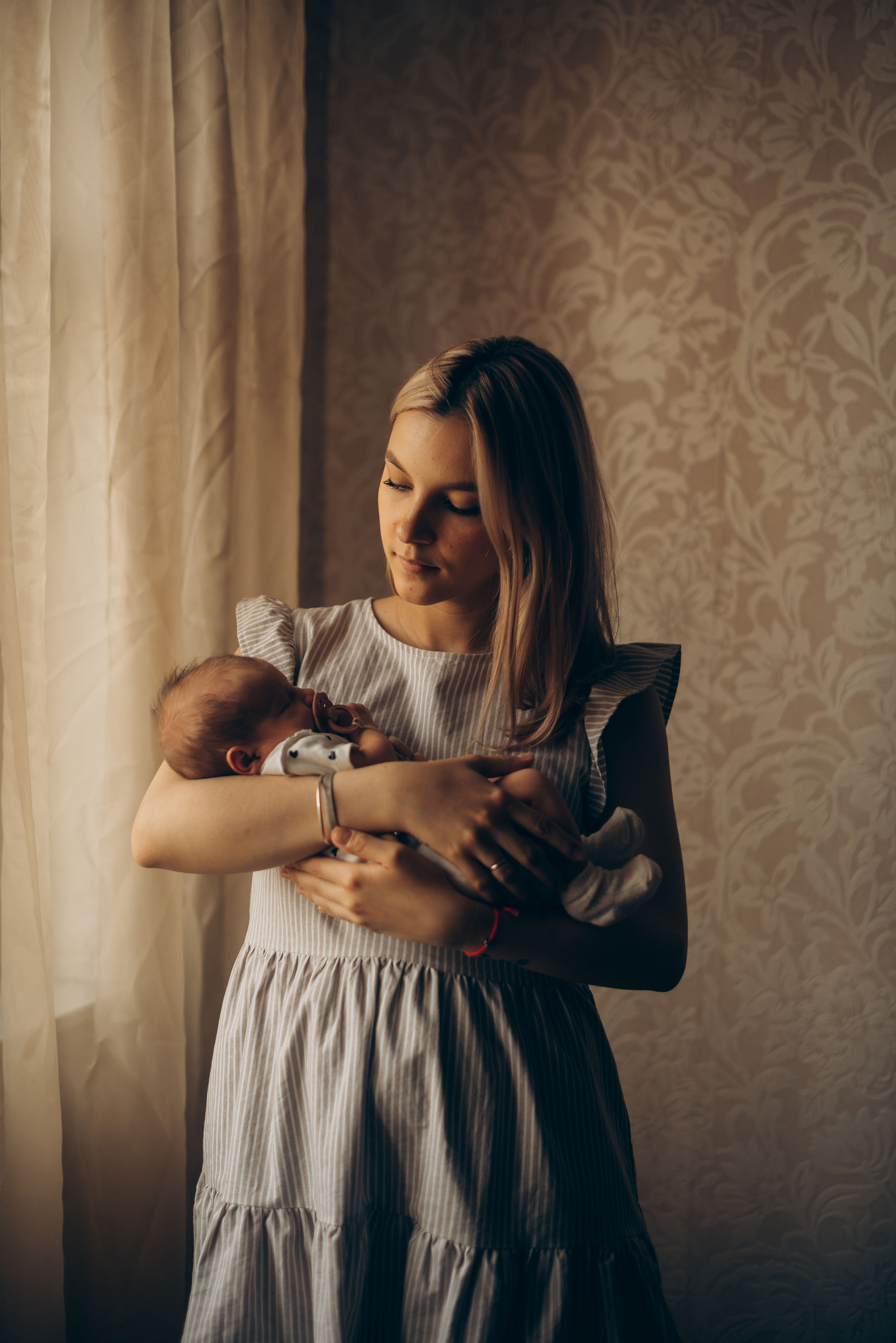 Домашняя фотосессия с новорождённым. Семейный фотограф в Домодедово и Москве Елена Пичугина