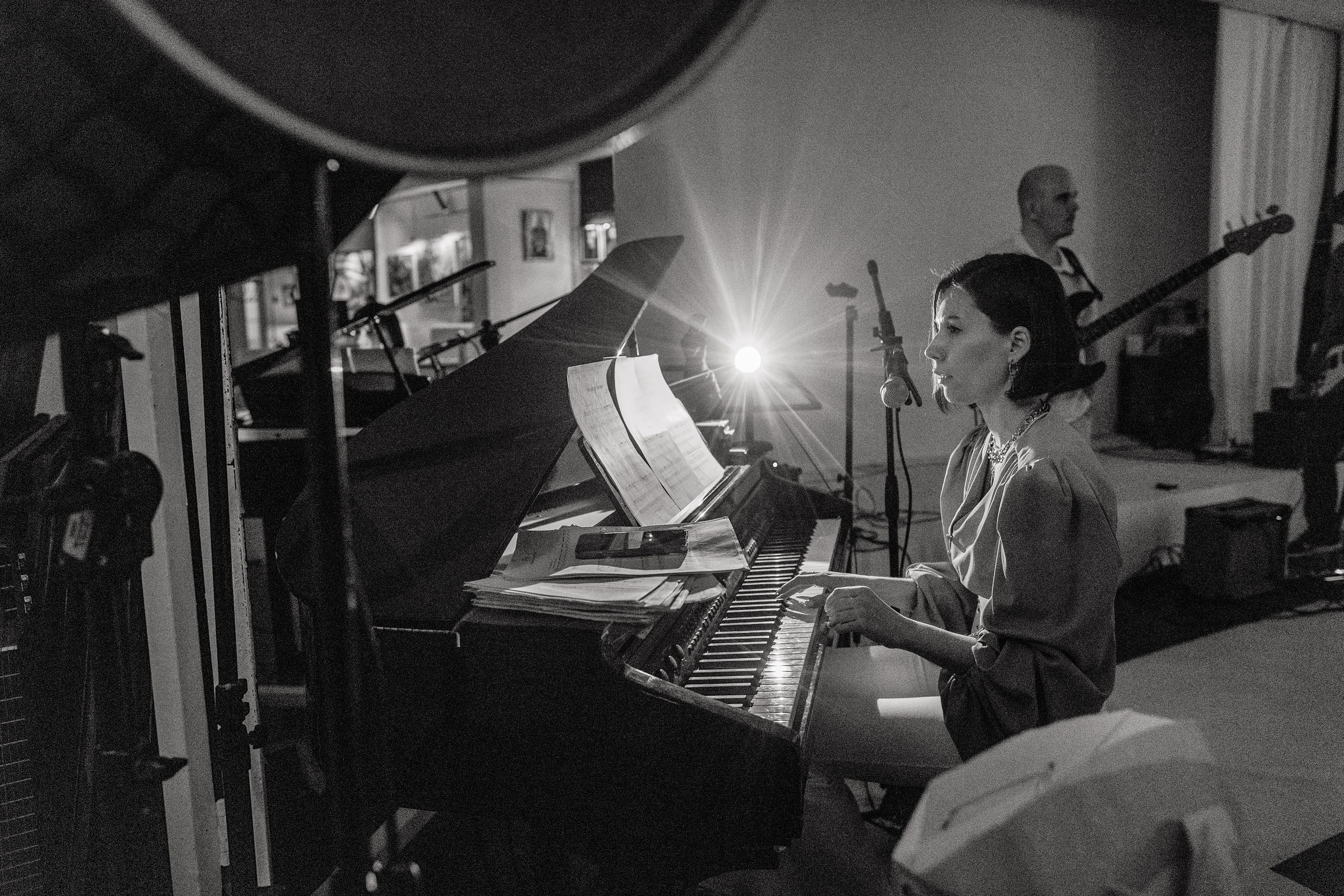 26.04.2023 // Мастер-класс Кати Монич. Фотовыставки serebro.gallery, в которых автором можешь стать ты! | Москва