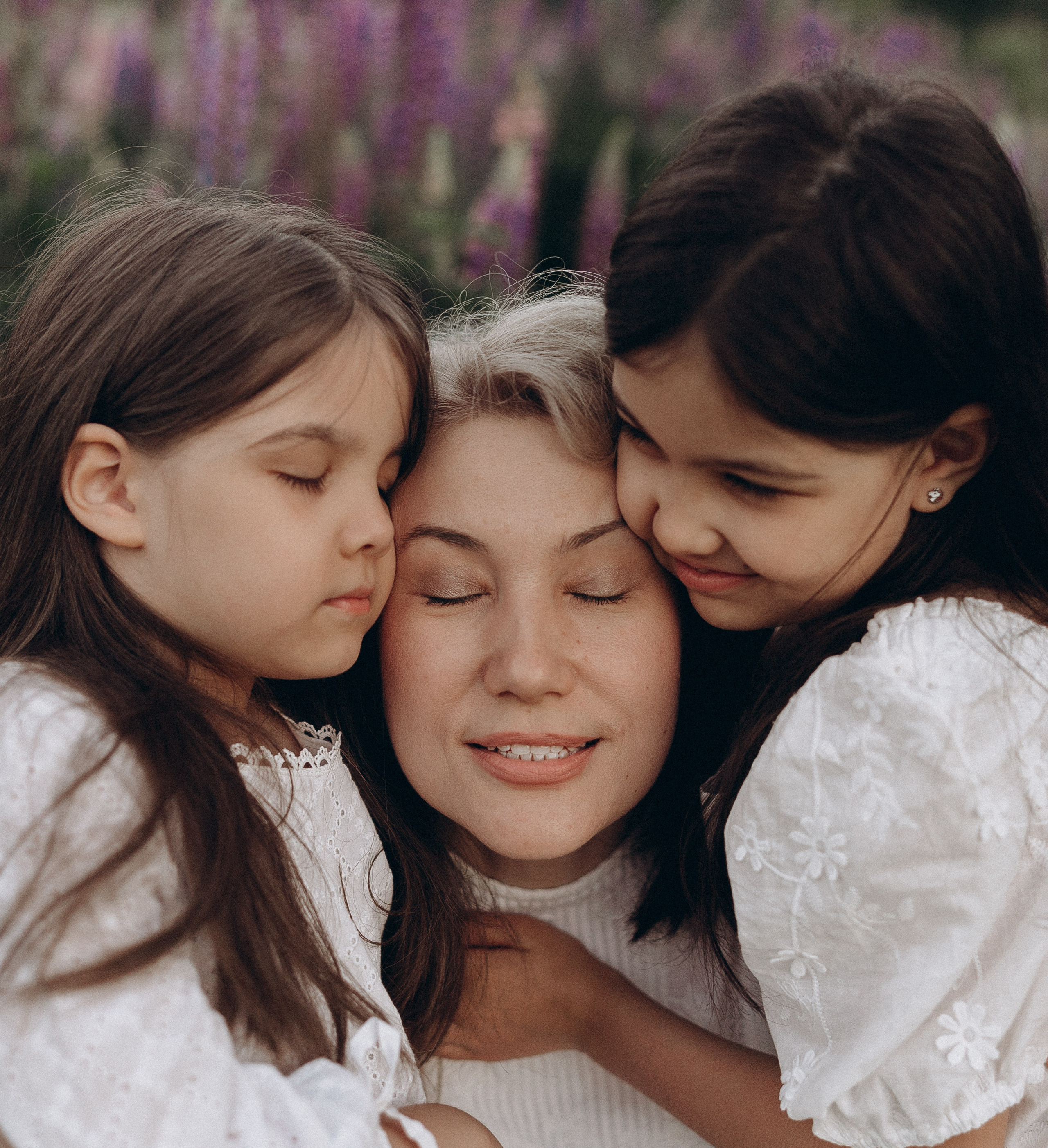 А на земле опять цветут люпины. Семейный и домашний фотограф в Уфе Ирина Гарасюта
