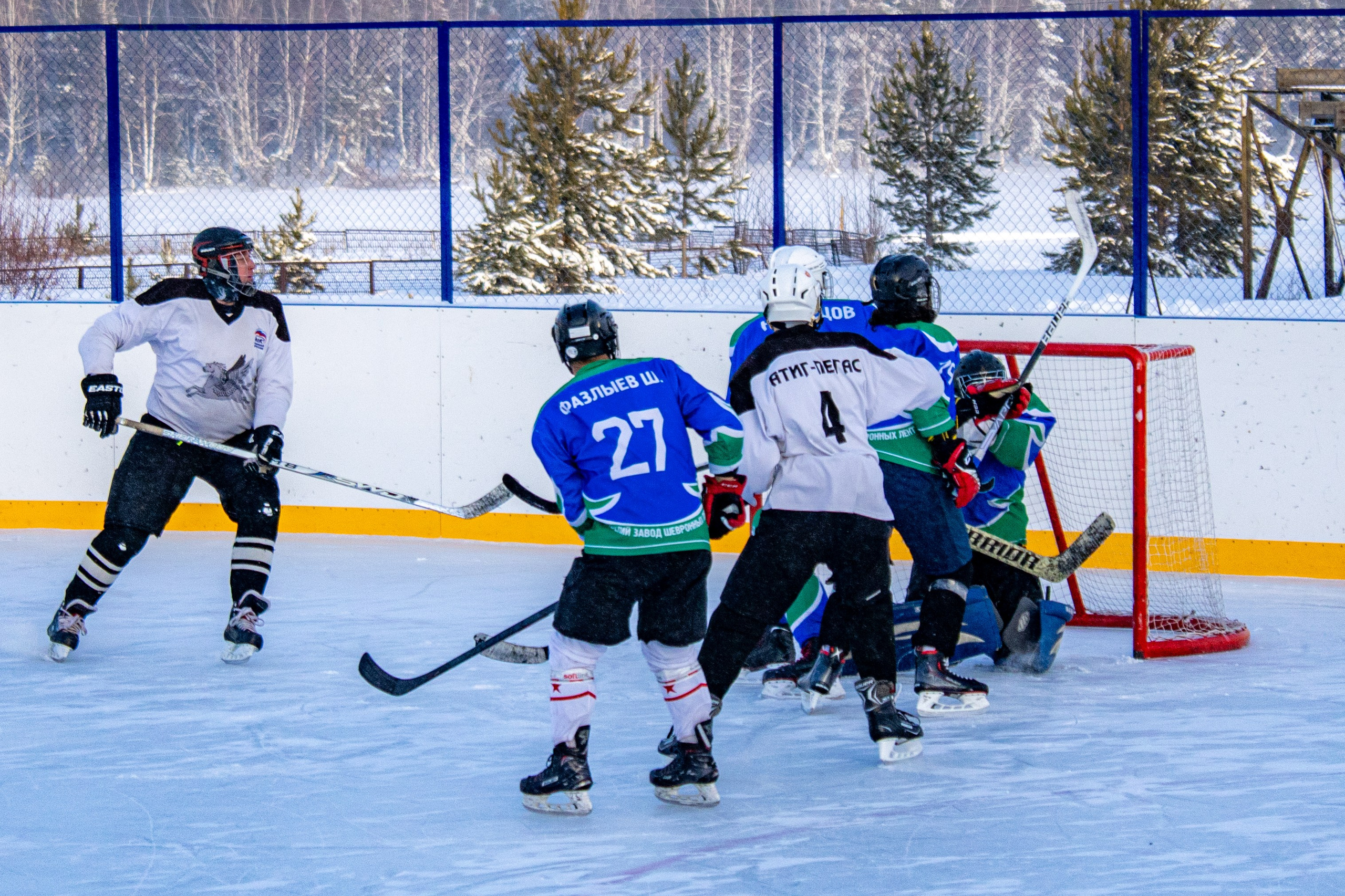 Хоккей г.п Атиг-г.п Дружинино