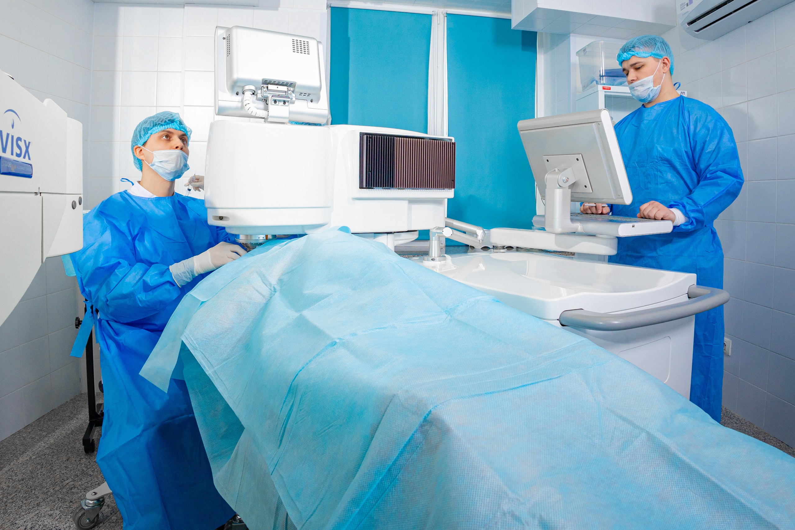 Конев Павел СергеевичСпециализацияВрач-офтальмолог, рефракционный офтальмохирург