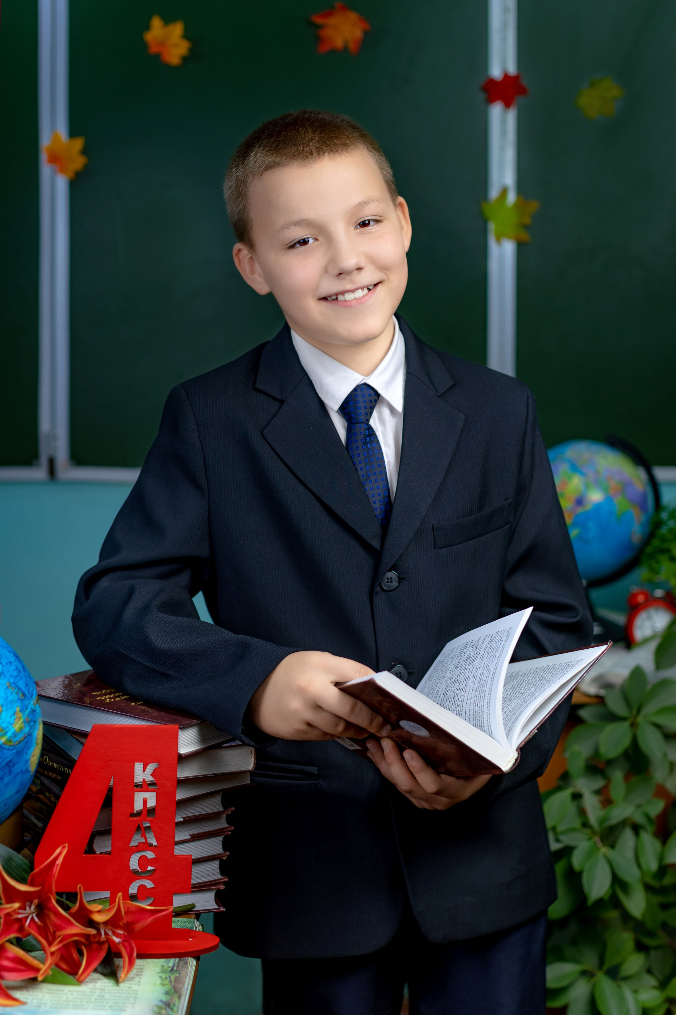 Выпускные альбомы для 4 класса в Твери. Выпускные Альбомы Сады и Школы | Тверь, Тверская область