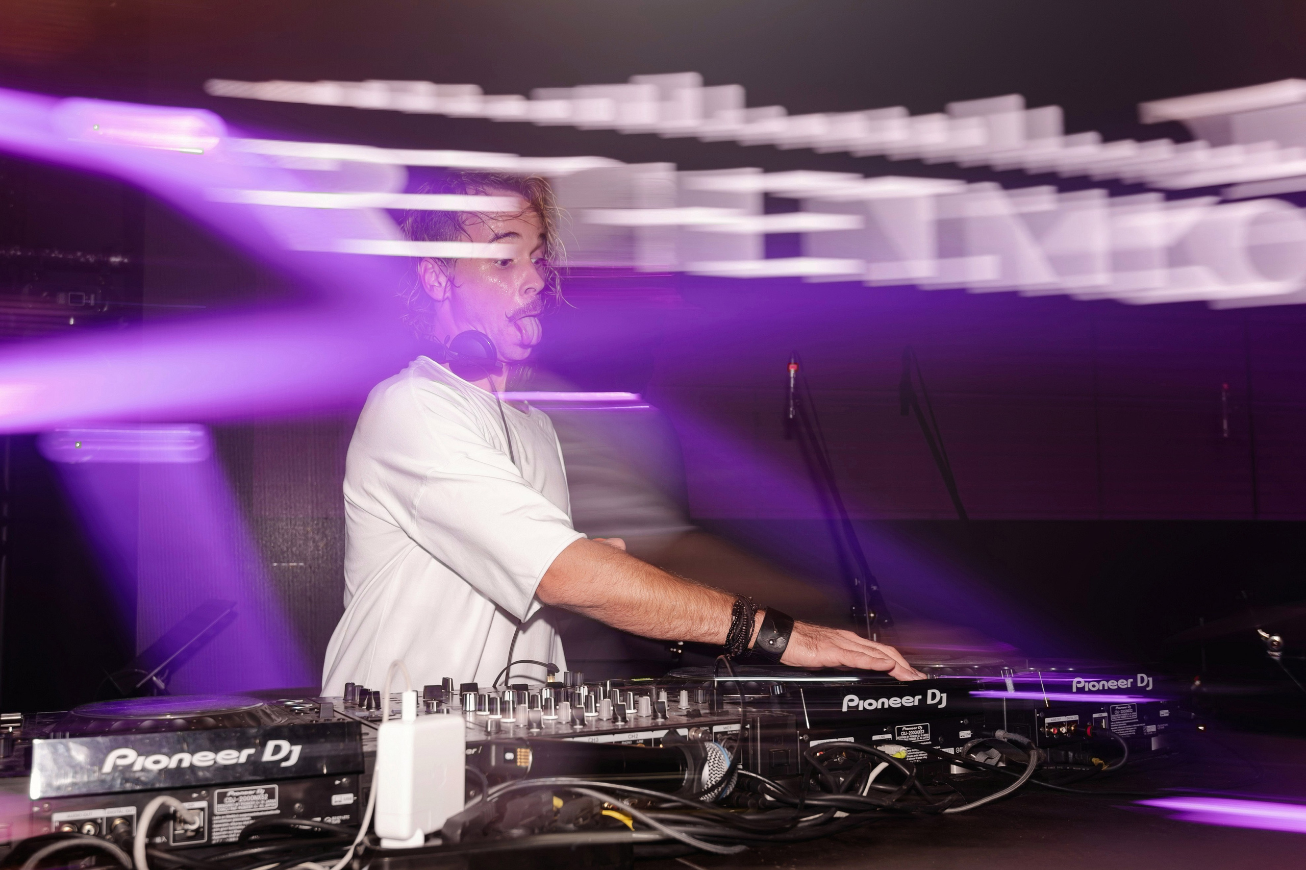 Свадебный день Романа и Анны в комплексе Пересвет Арена. Свадебный фотограф в Ростове Максимов Максим