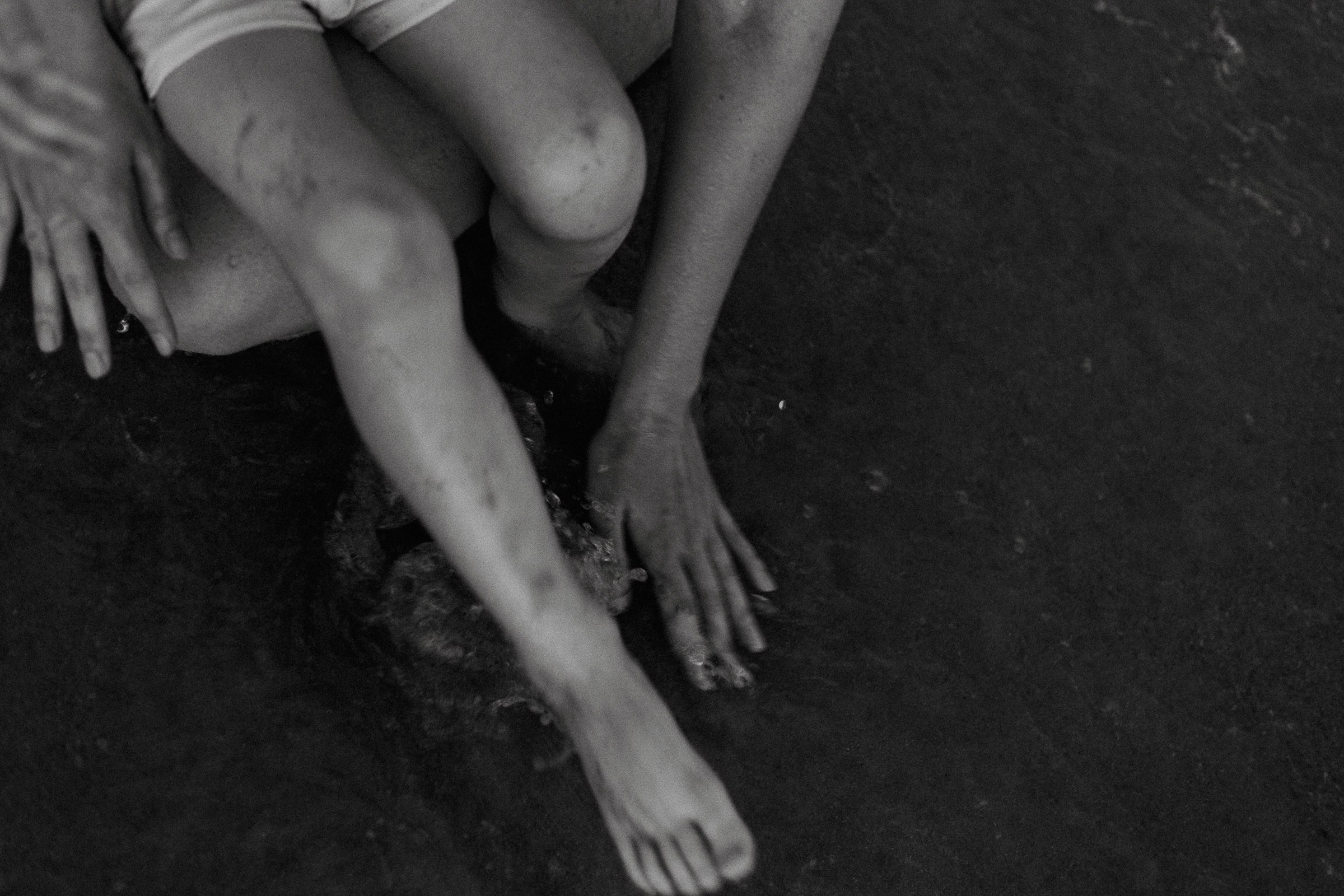 Фотосессия мамы и сына на песчаном пляже. Семейный, love story, свадебный фотограф Анапа