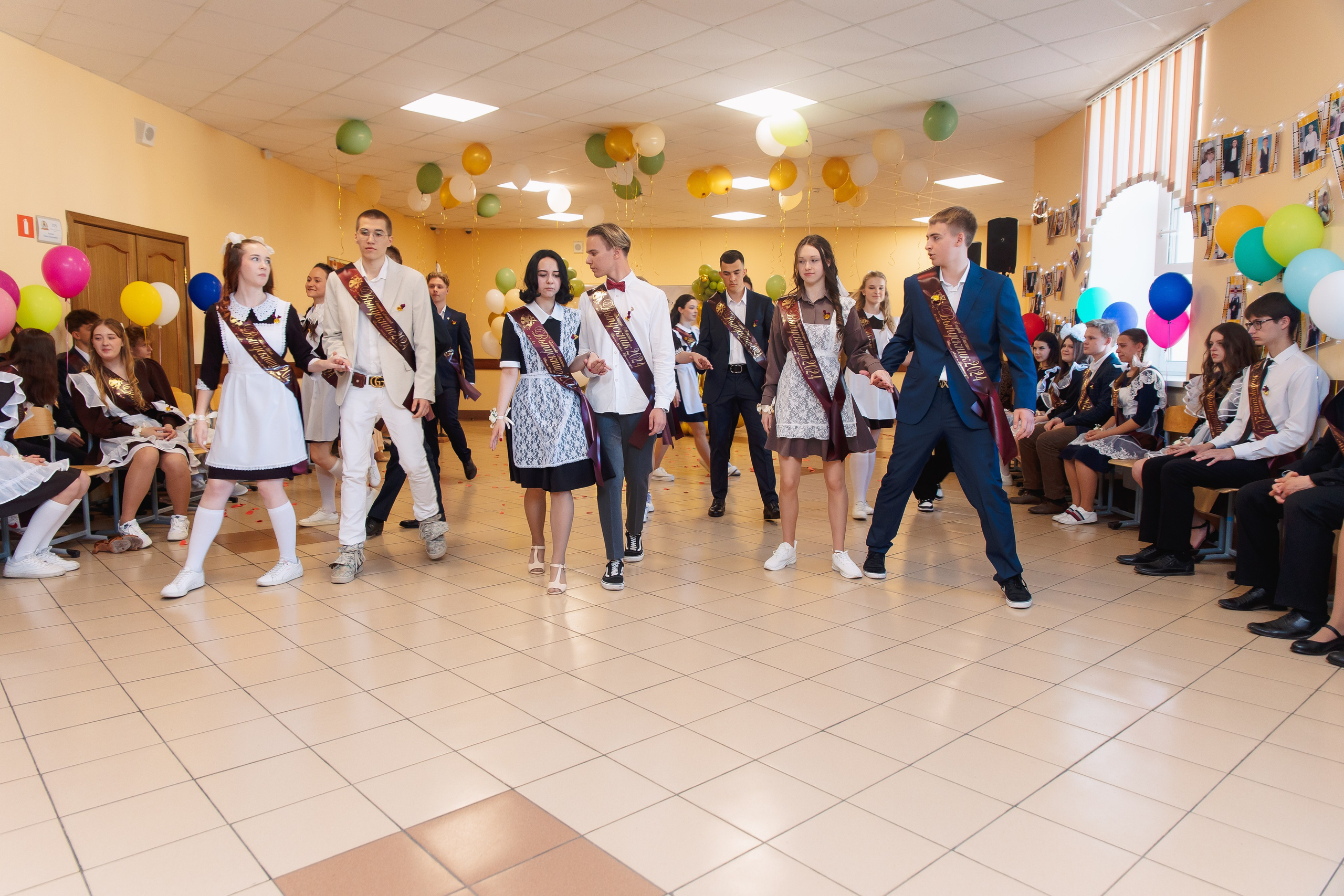 Последний звонок. Фотограф в Кронштадте и Санкт-Петербурге Анастасия Коваленко