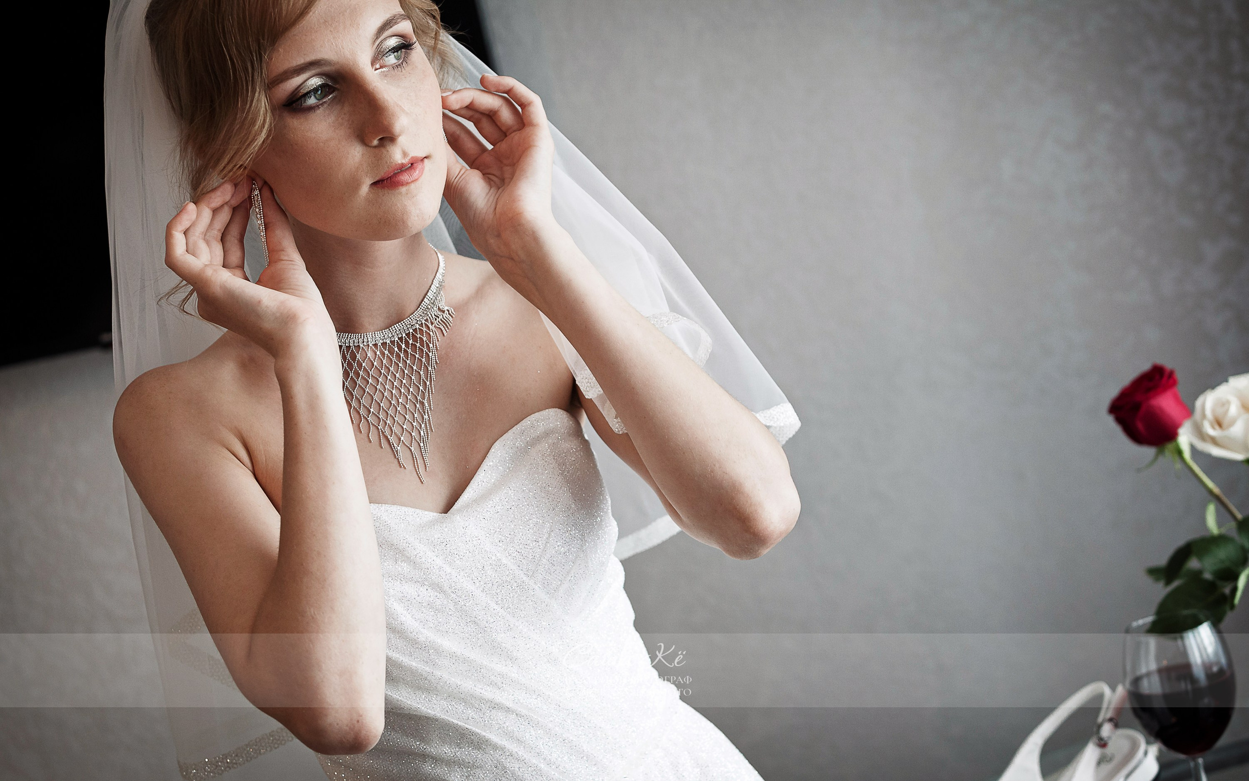 Волшебная фотосессия А&О около Оперного театра. Свадебный, семейный и event фотограф в Новосибирске и Новосибирской области Саша Кё