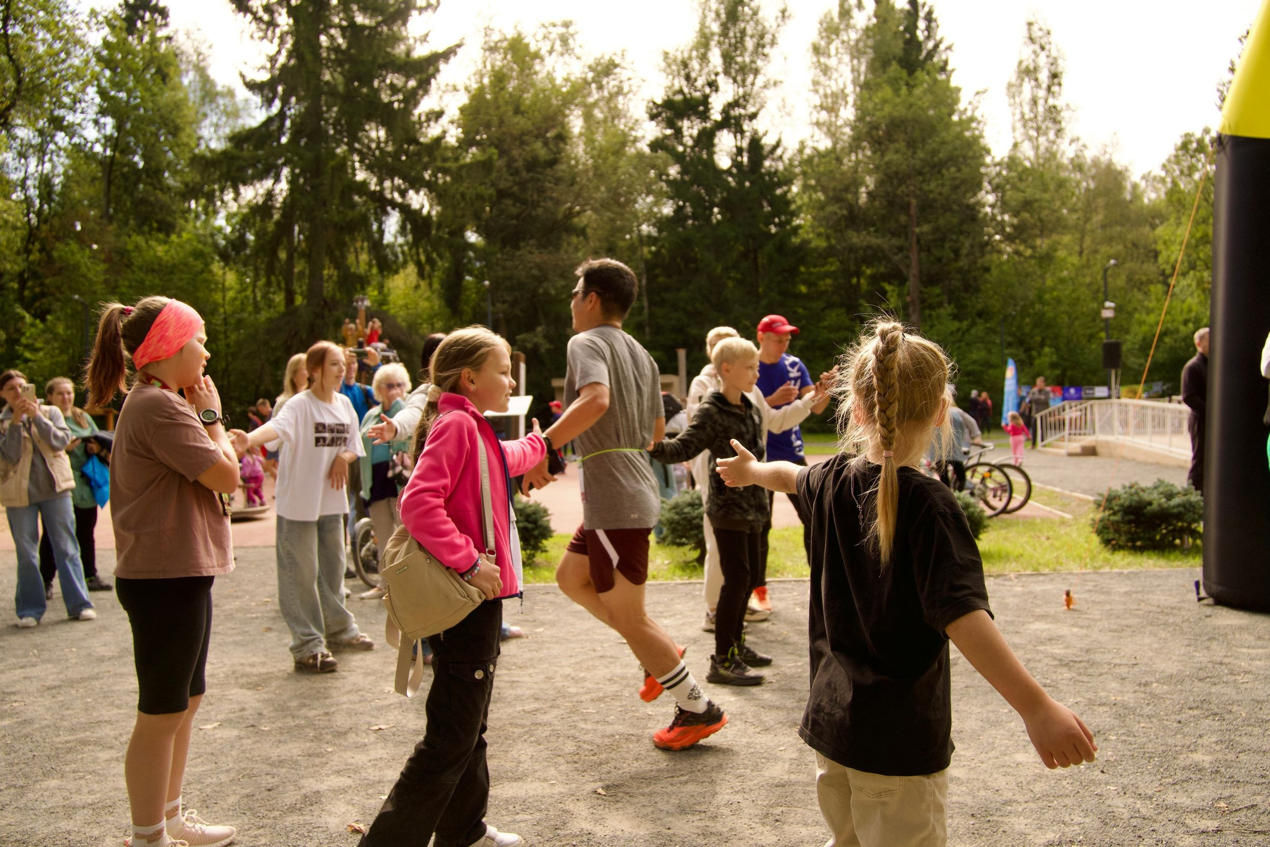 Забег в парке «Дубки». Кафе «БЕЛКА НАШЕПТАЛА». Ну оооочень концептуальное кафе