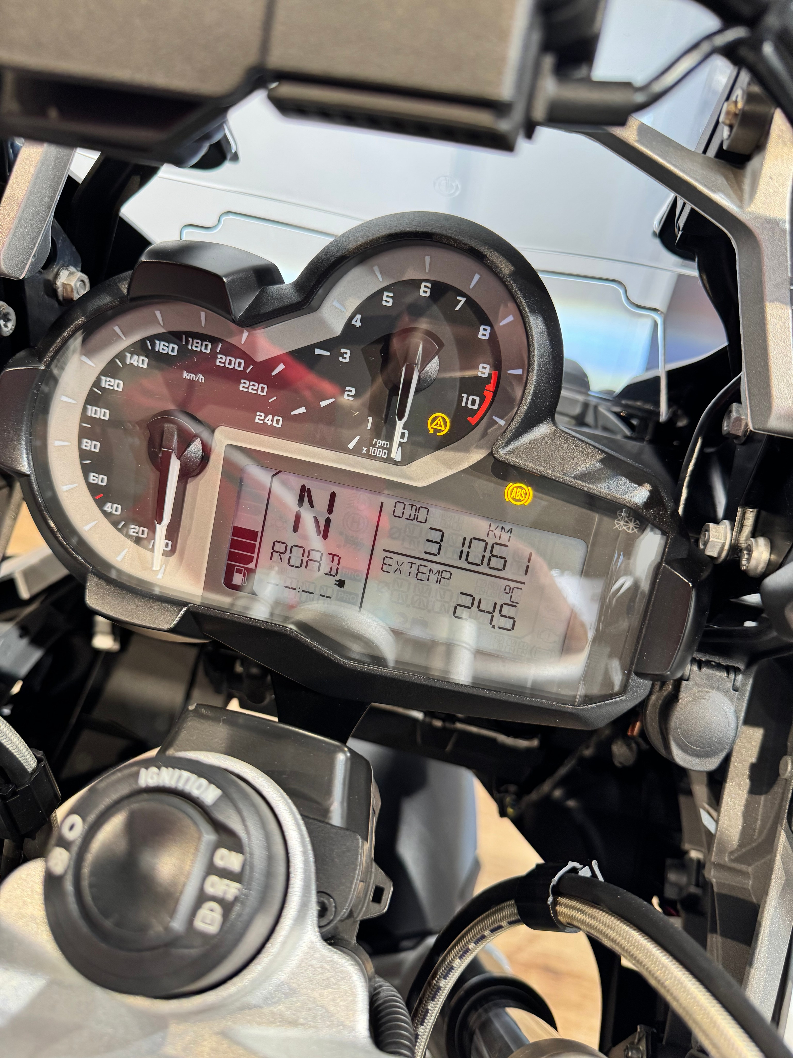 Мотоциклы Harley-Davidson 2015 BMW R1200GS Adventure. Hello Davidson, Москва. Только хорошие мотоциклы…