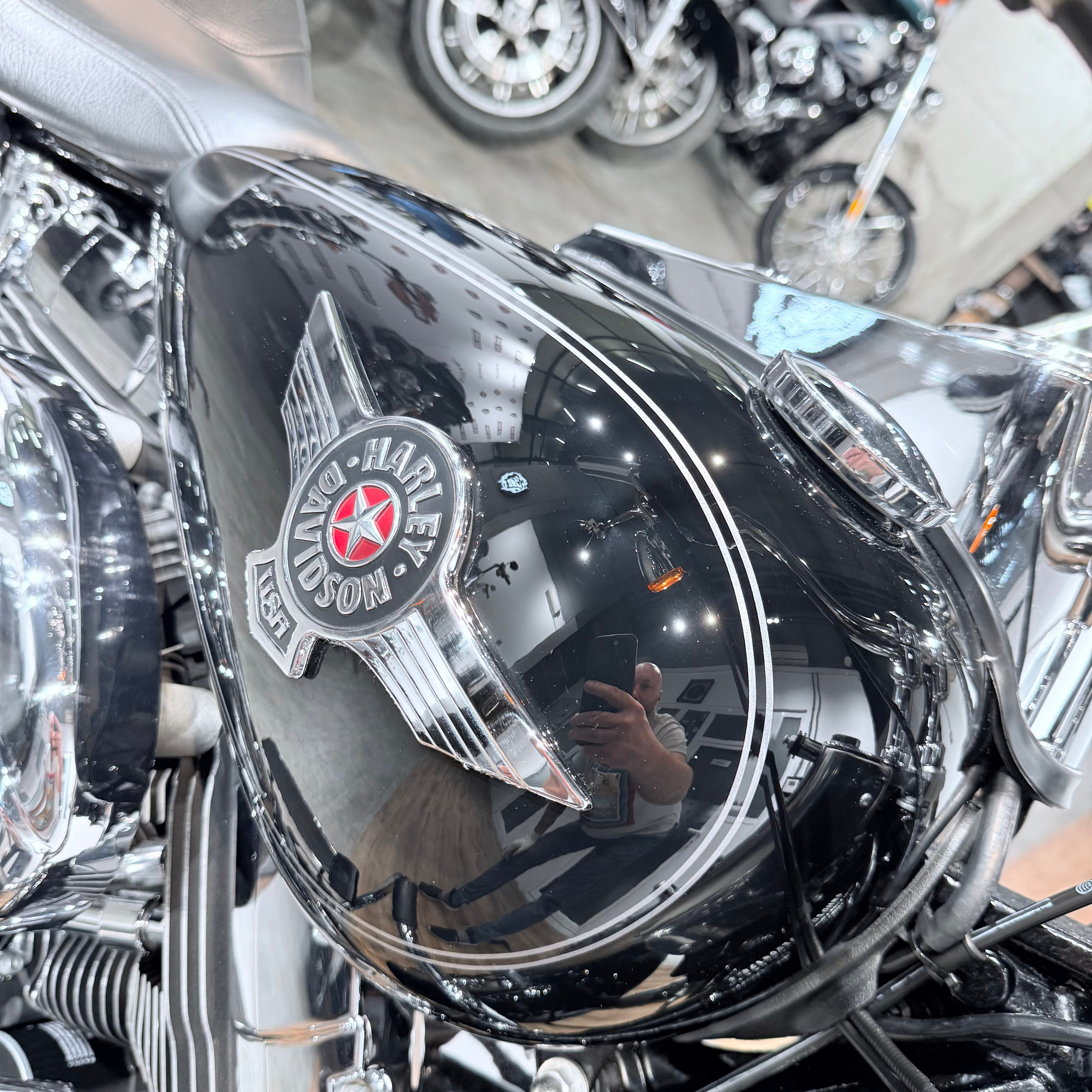 2014 Fat Boy АВS Vivid Вlаck Chromе Еdition. Hello Davidson, Москва. Только хорошие мотоциклы…