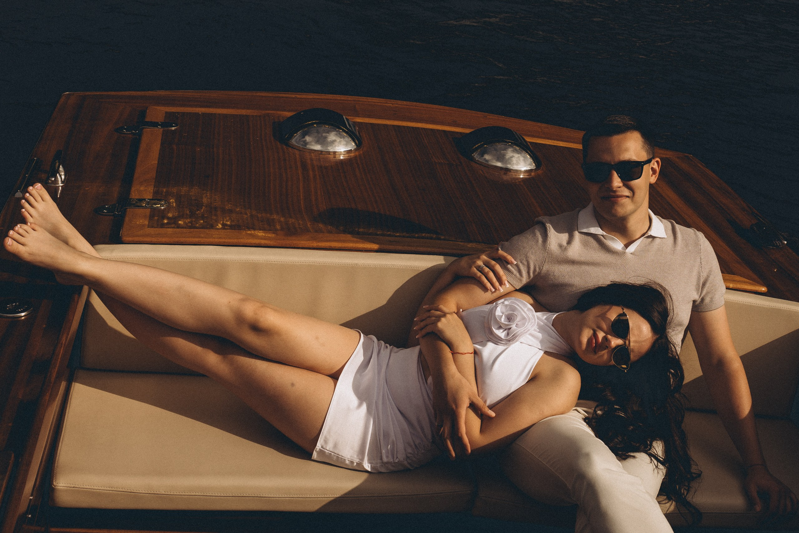 СВАДЕНБНАЯ СЬЕМКА НА КАТЕРЕ ПО КАНАЛАМ САНКТ-ПЕТЕРБУРГА И В АКВАТОРИИ НЕВЫ. Профессиональный фотограф, Санкт-Петербург — Виктория Богомолова