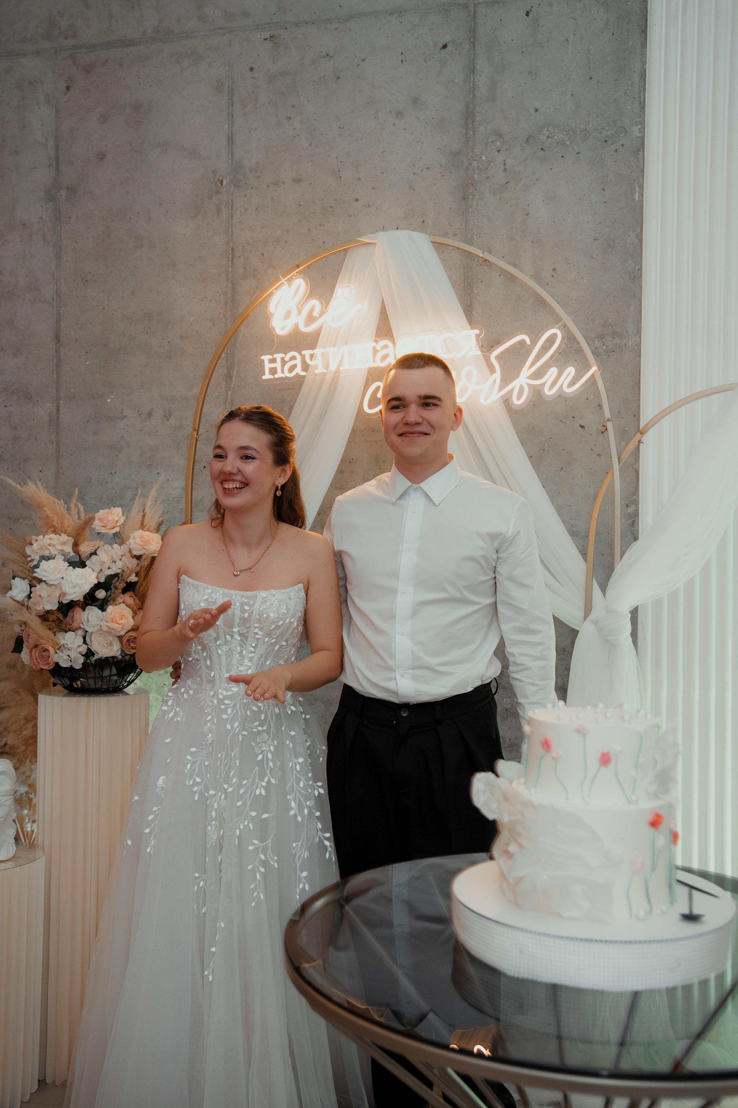 Банкет в кругу близких. Свадебный фотограф и видеограф в Москве — анонс фото и видео с церемонии в день свадьбы