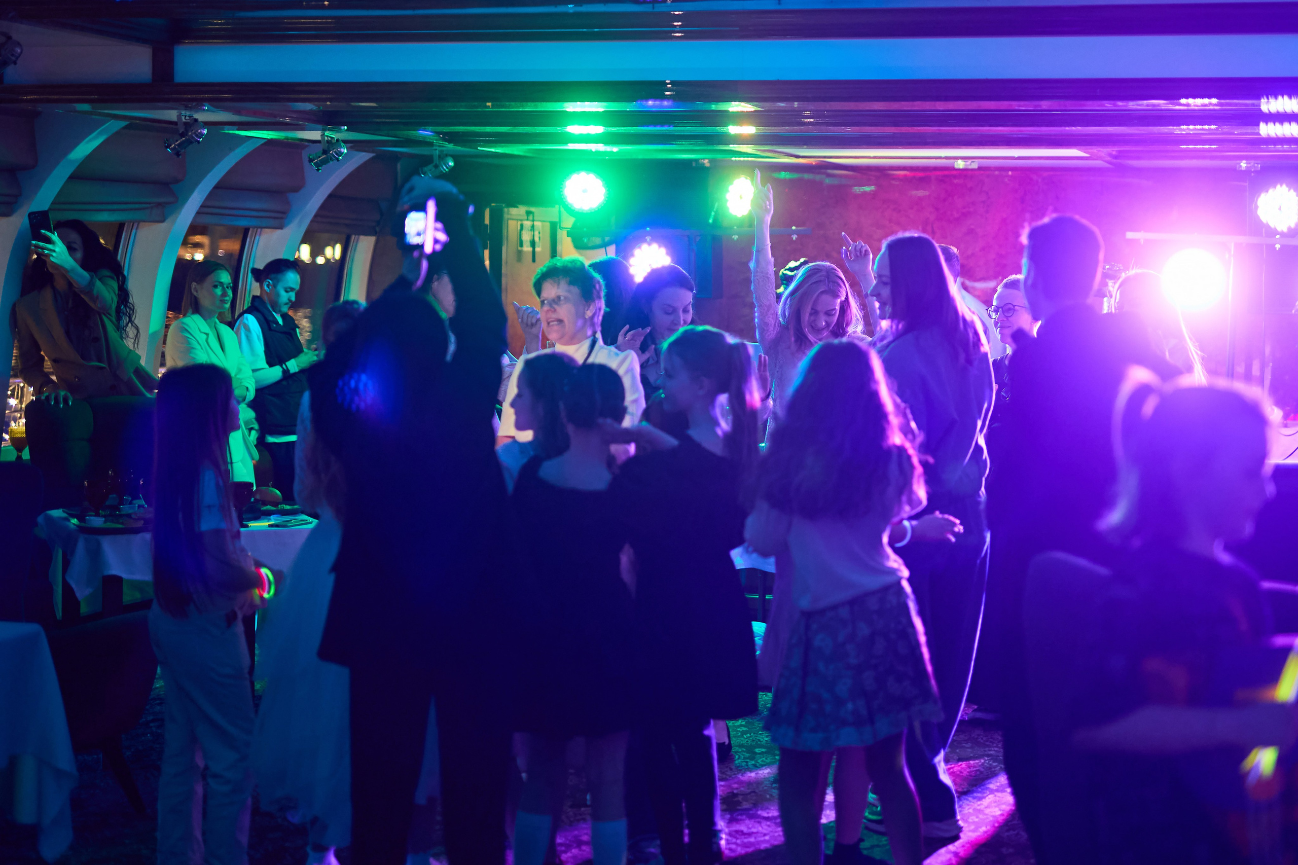 Выпускной 4 класс. Фотограф Иван Недорез