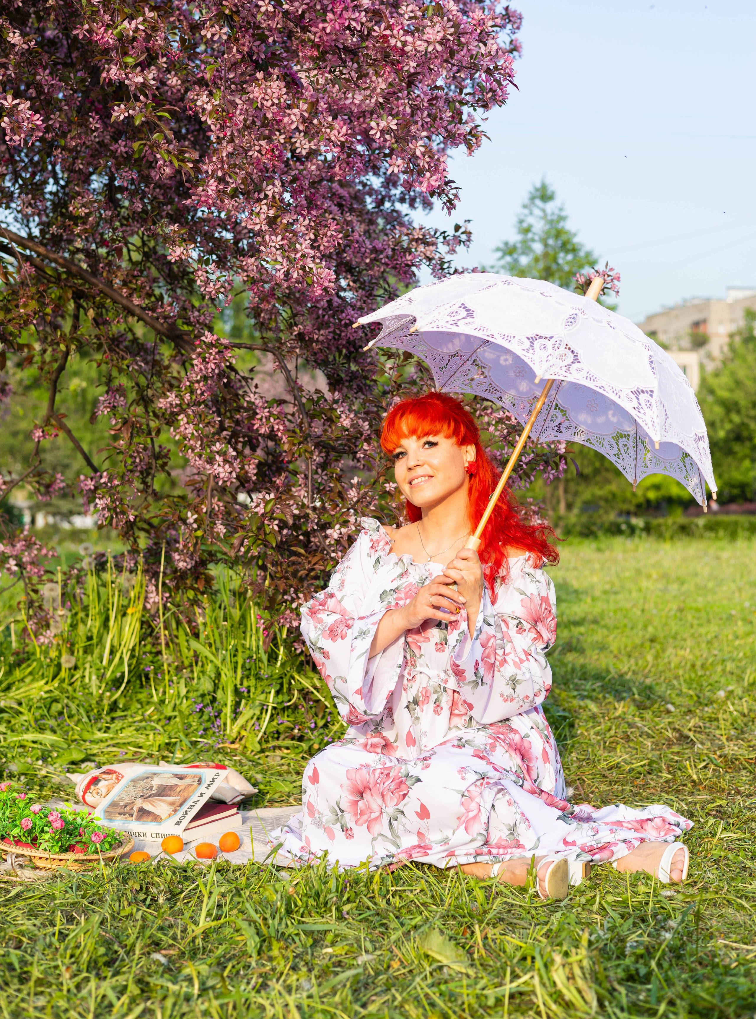 Алена. Цветение яблони. Портретный фотограф Панферова Регина г. Санкт-Петербург, г. Казань