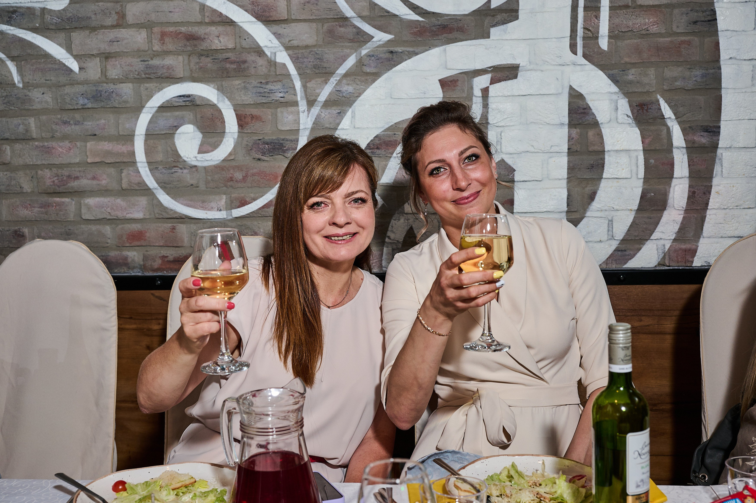 Выпускные и праздники. Выпускные альбомы. Предметная и контент съёмка. Фотостудия Klass