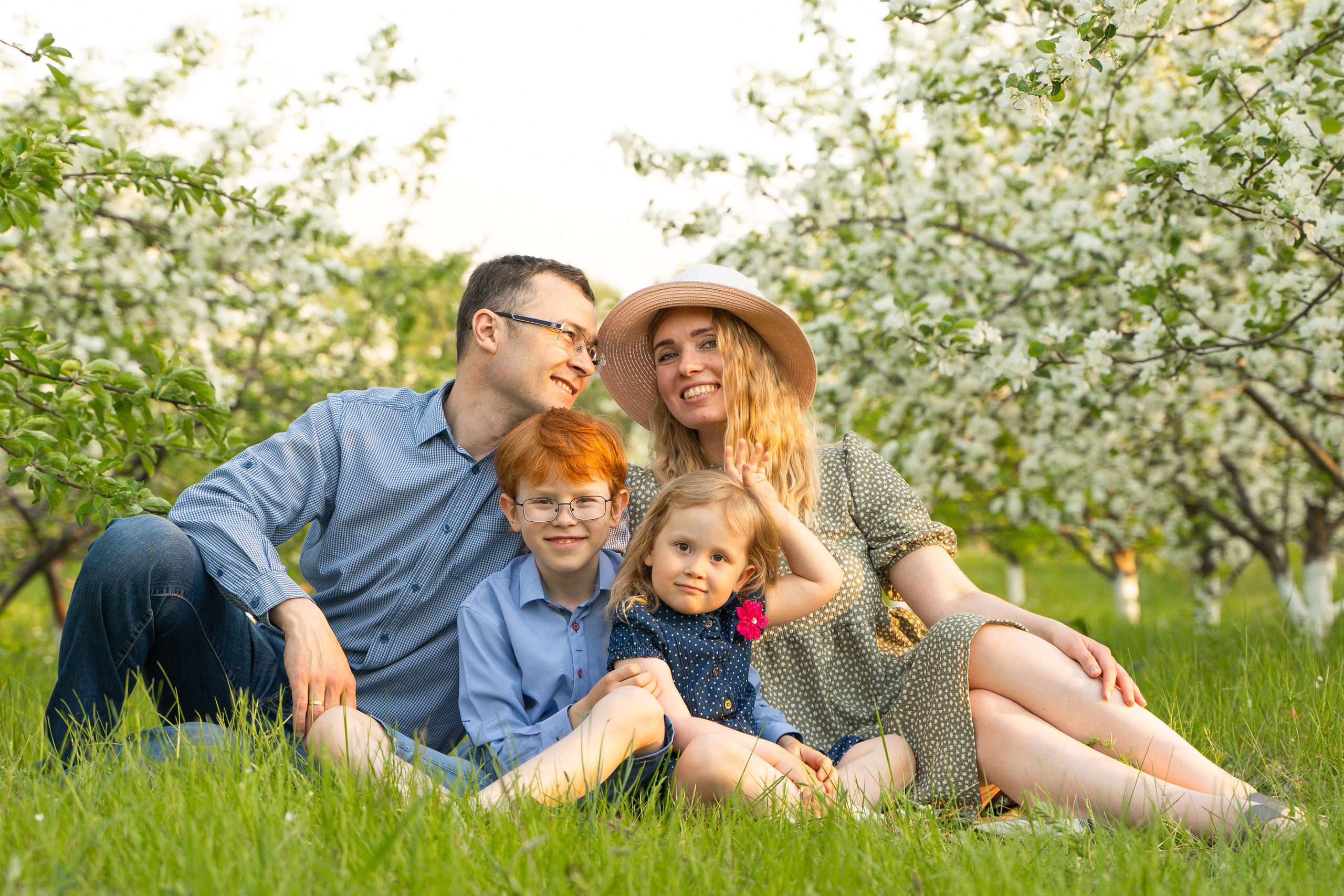 Семейная весенняя. Выпускные альбомы для детского сада и школы в Красноярске Мария Русяев