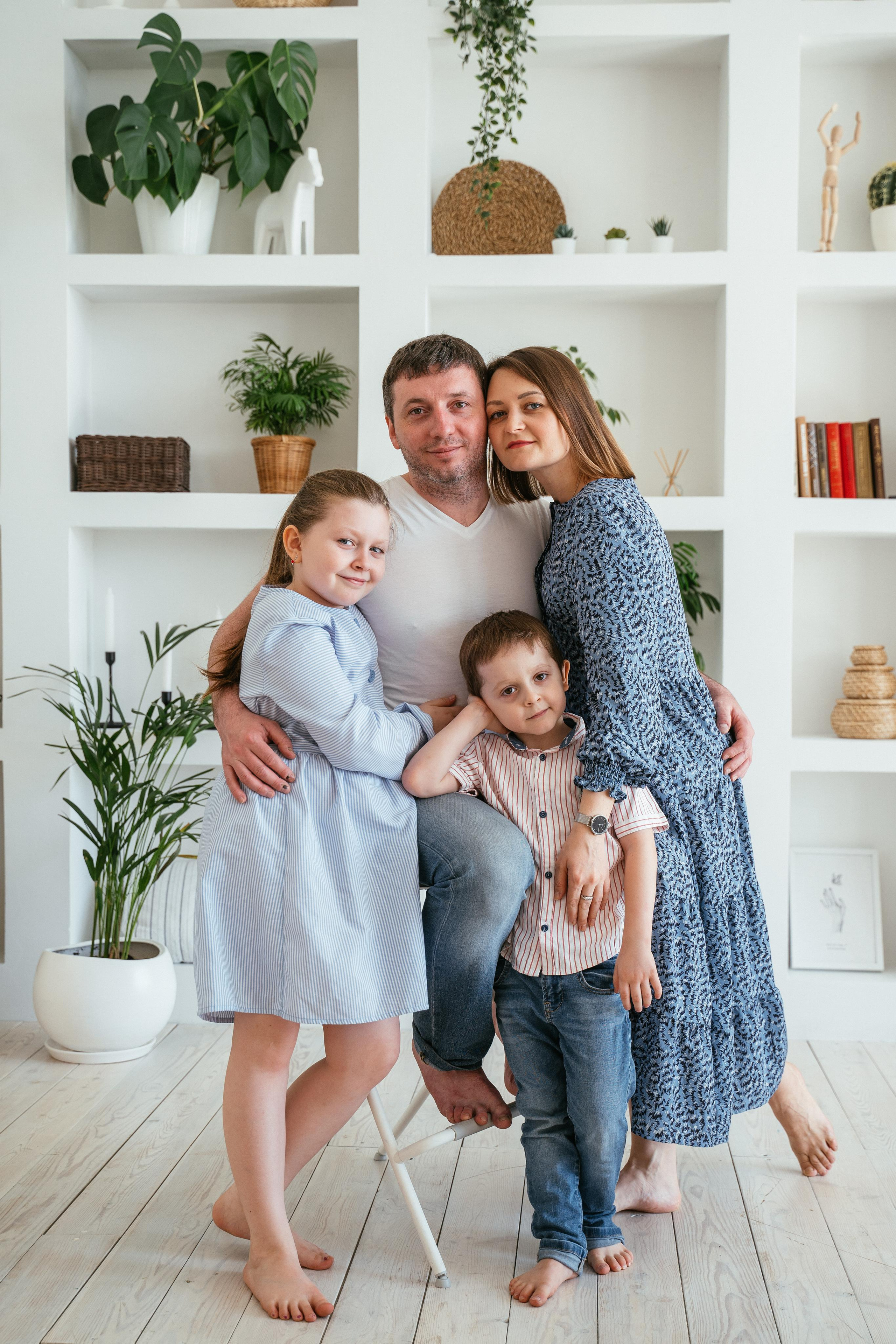 Семейная в студии. Выпускные альбомы для детского сада и школы в Красноярске Мария Русяев