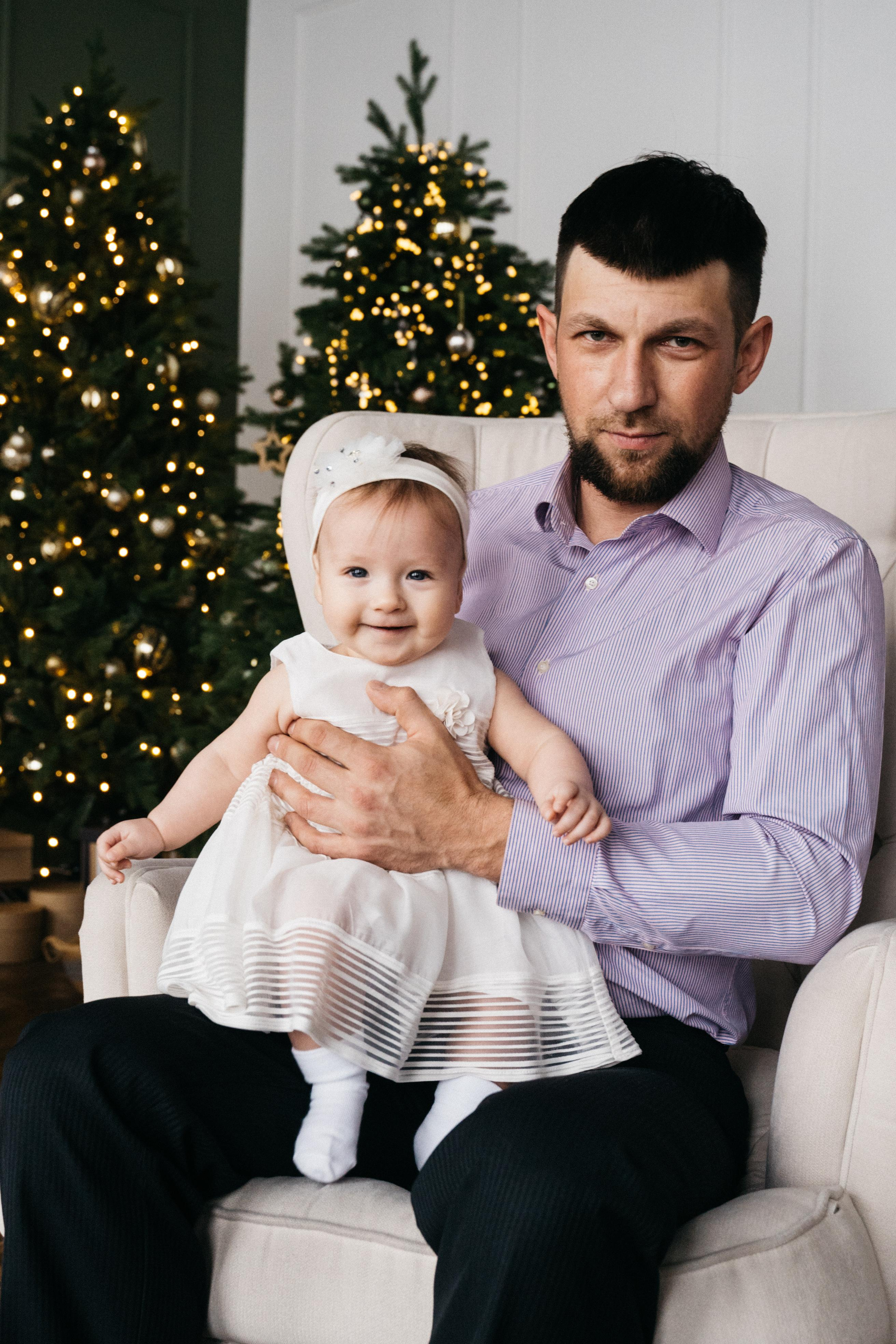 Семейная новогодняя в студии. Выпускные альбомы для детского сада и школы в Красноярске Мария Русяев