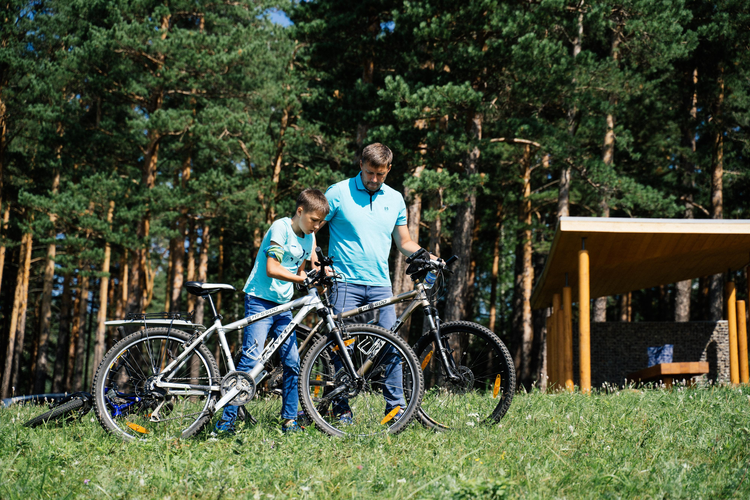 Семейный день. Выпускные альбомы для детского сада и школы в Красноярске Мария Русяев