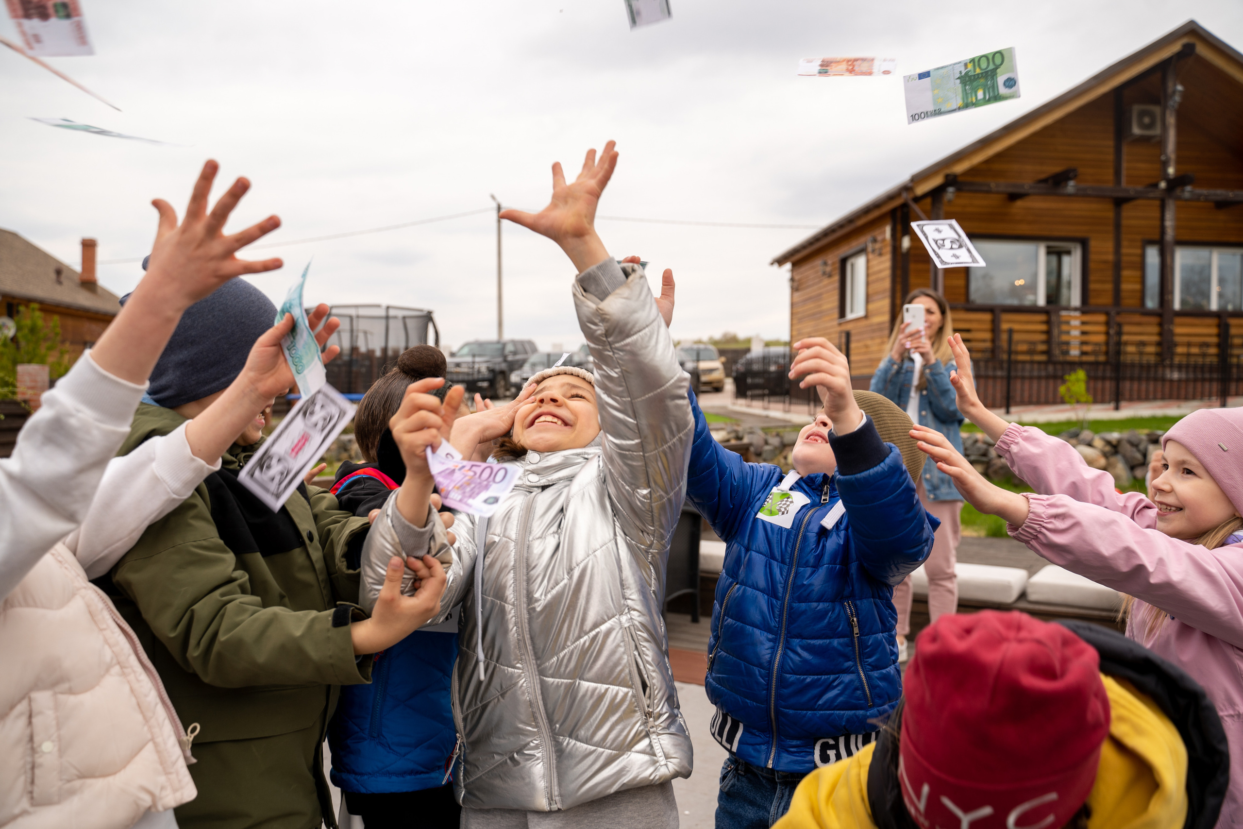 День рождения Леры 7 лет. Выпускные альбомы для детского сада и школы в Красноярске Мария Русяев