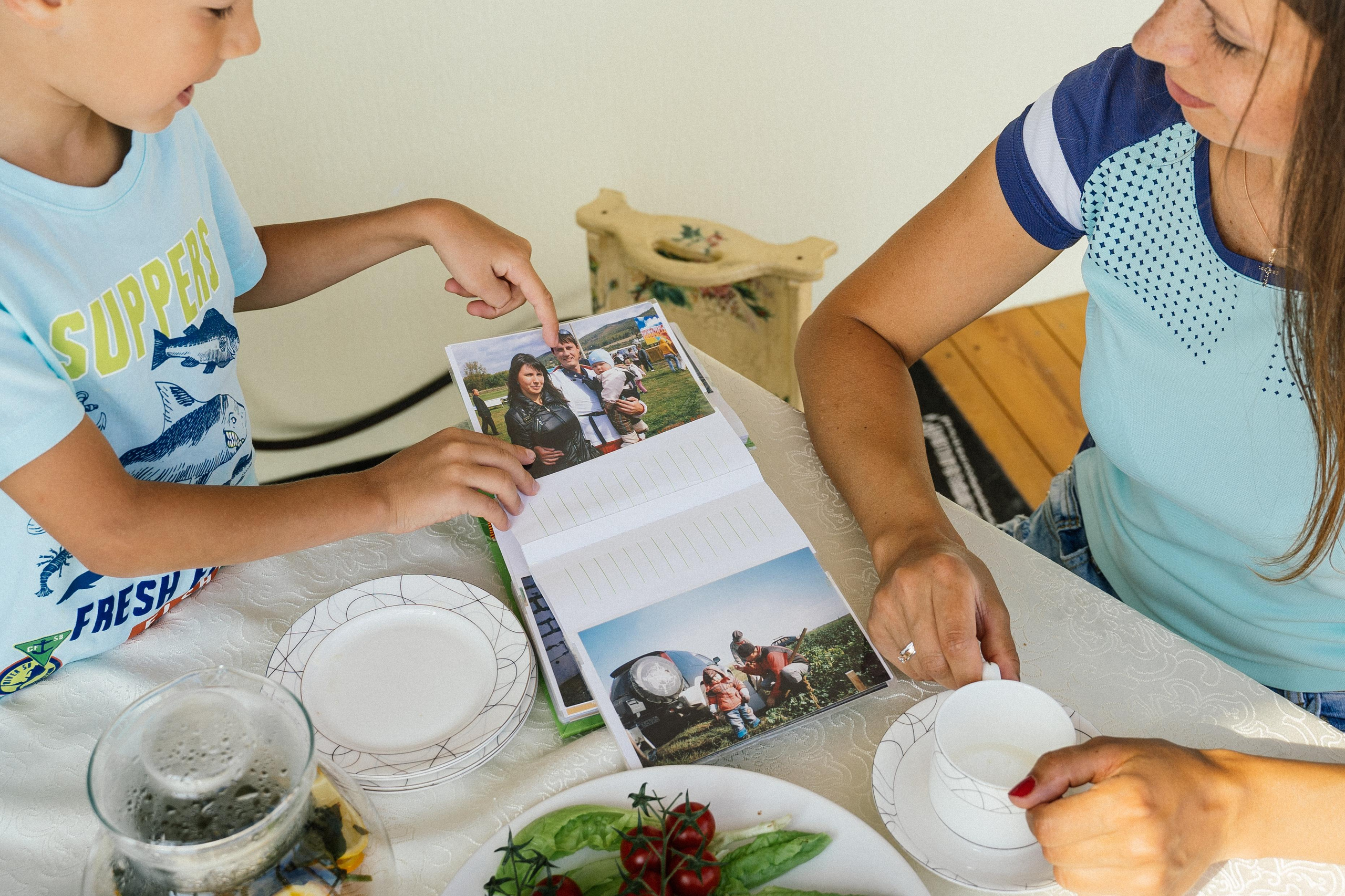 Семейный день. Выпускные альбомы для детского сада и школы в Красноярске Мария Русяев