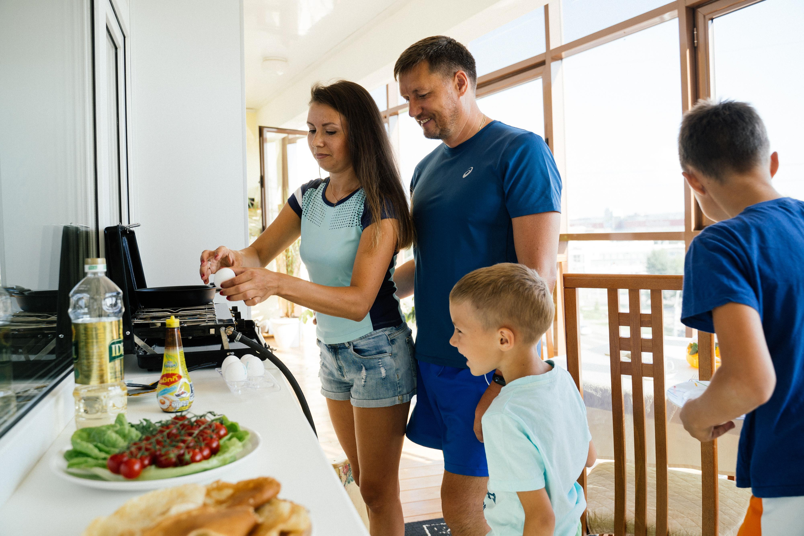 Семейный день. Выпускные альбомы для детского сада и школы в Красноярске Мария Русяев