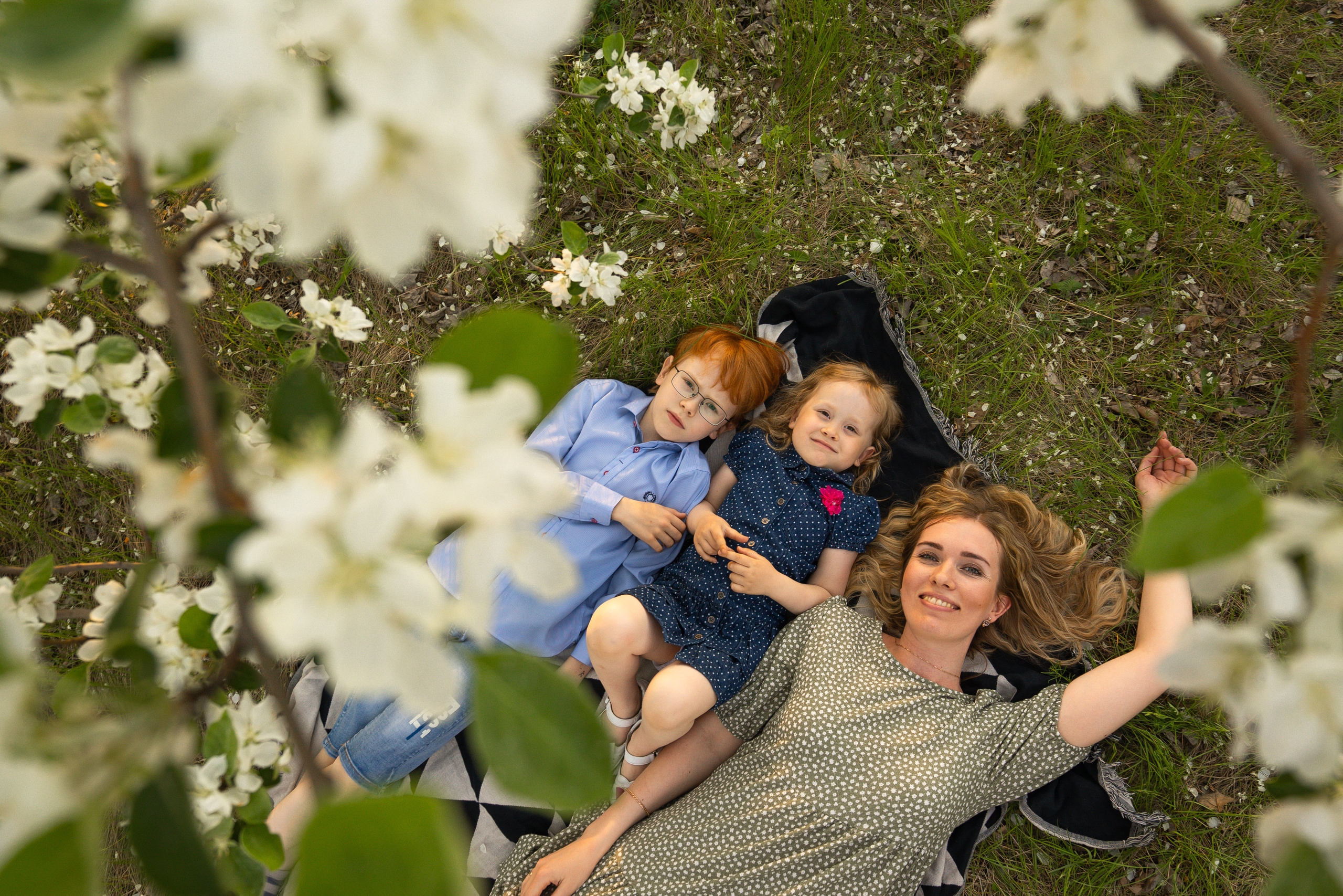 Семейная весенняя. Выпускные альбомы для детского сада и школы в Красноярске Мария Русяев