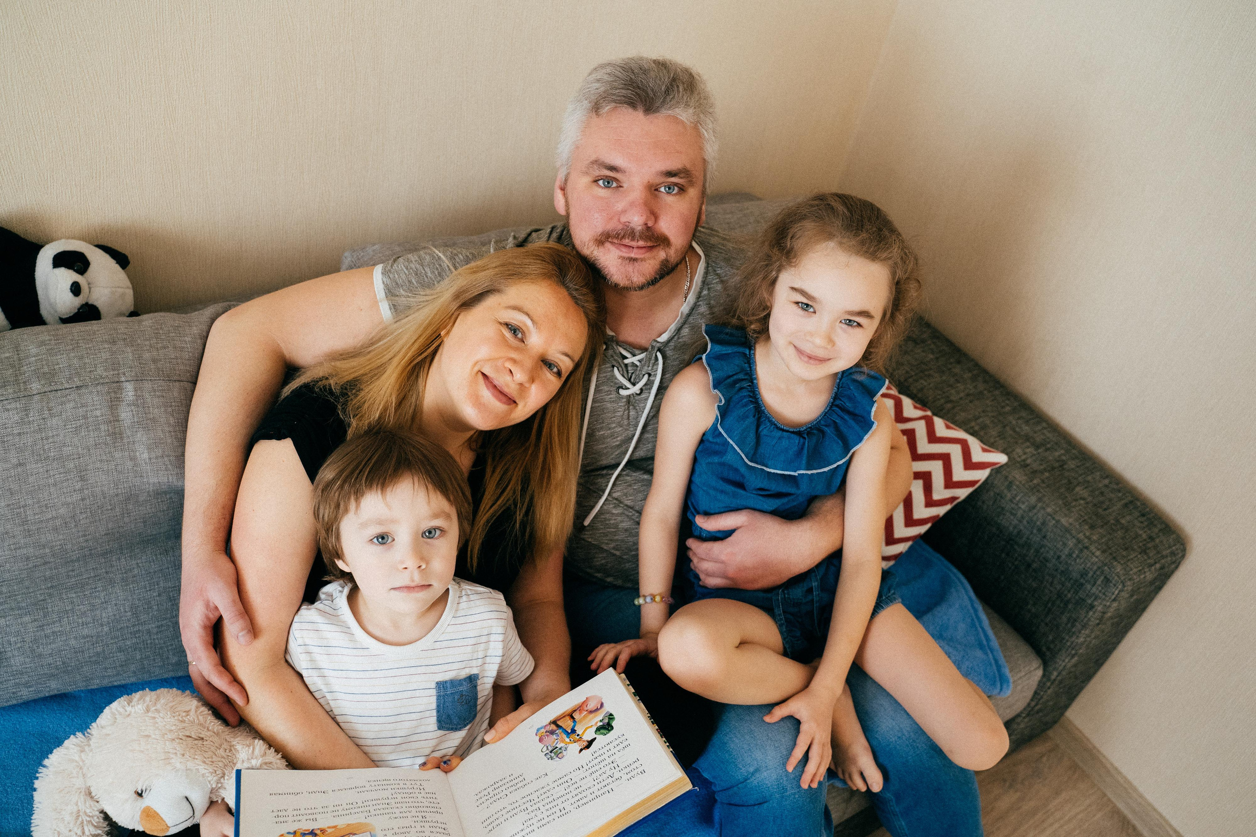 Семейная домашняя. Выпускные альбомы для детского сада и школы в Красноярске Мария Русяев