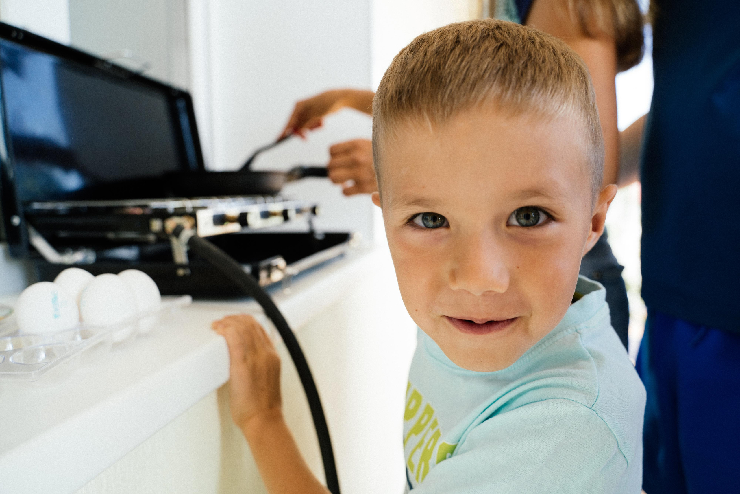 Семейный день. Выпускные альбомы для детского сада и школы в Красноярске Мария Русяев