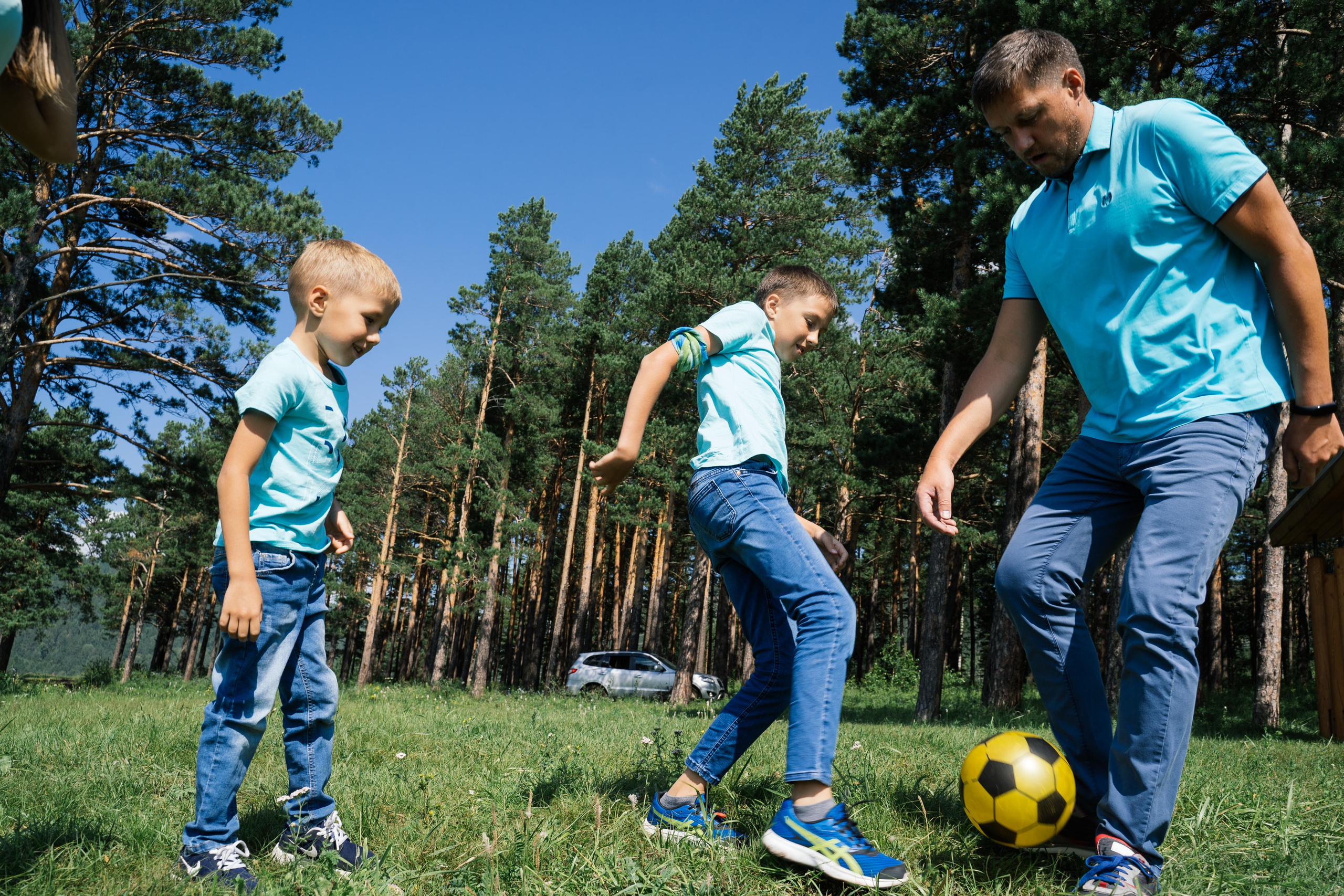 Семейный день. Выпускные альбомы для детского сада и школы в Красноярске Мария Русяев