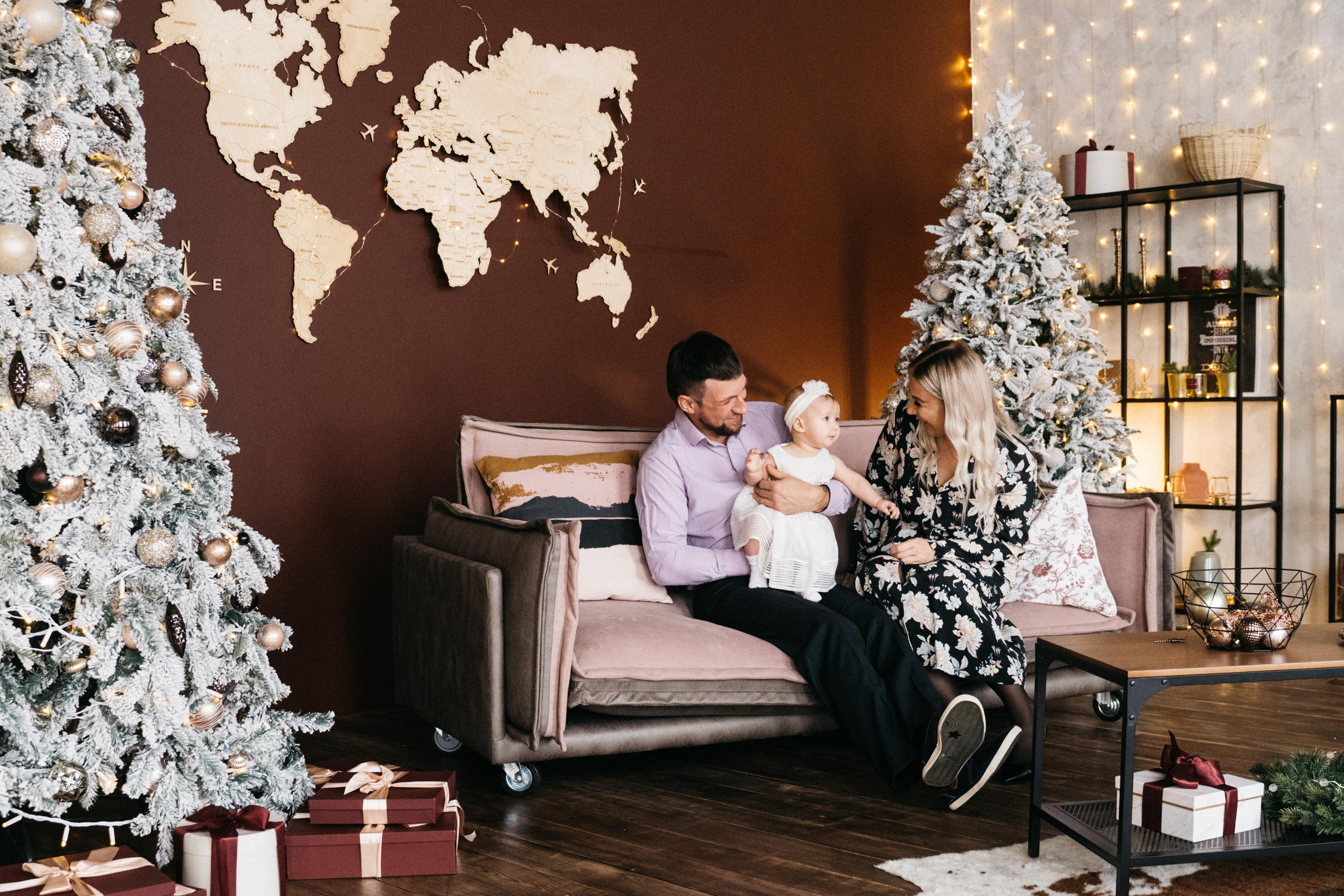 Семейная новогодняя в студии. Выпускные альбомы для детского сада и школы в Красноярске Мария Русяев