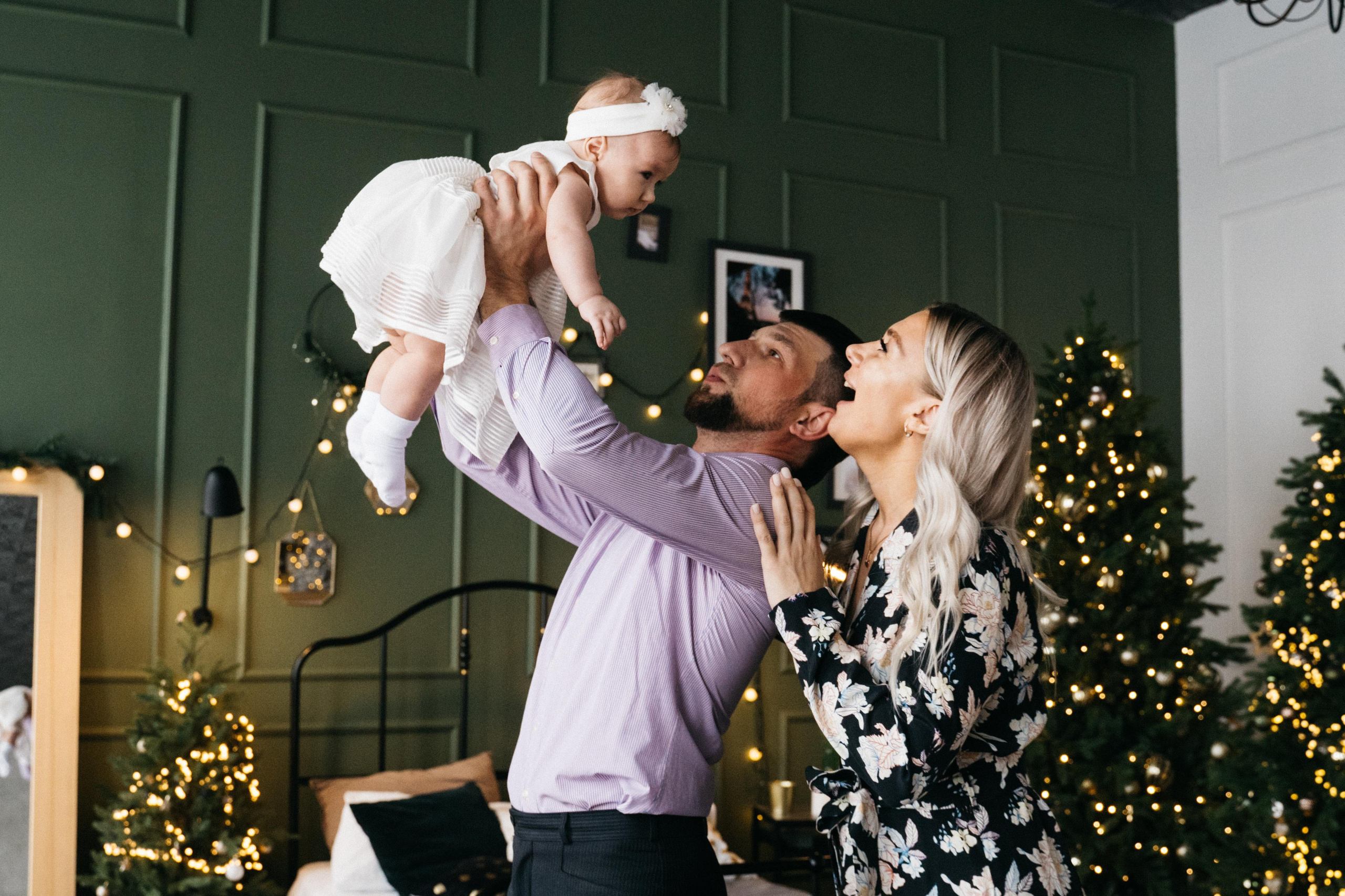 Семейная новогодняя в студии. Выпускные альбомы для детского сада и школы в Красноярске Мария Русяев