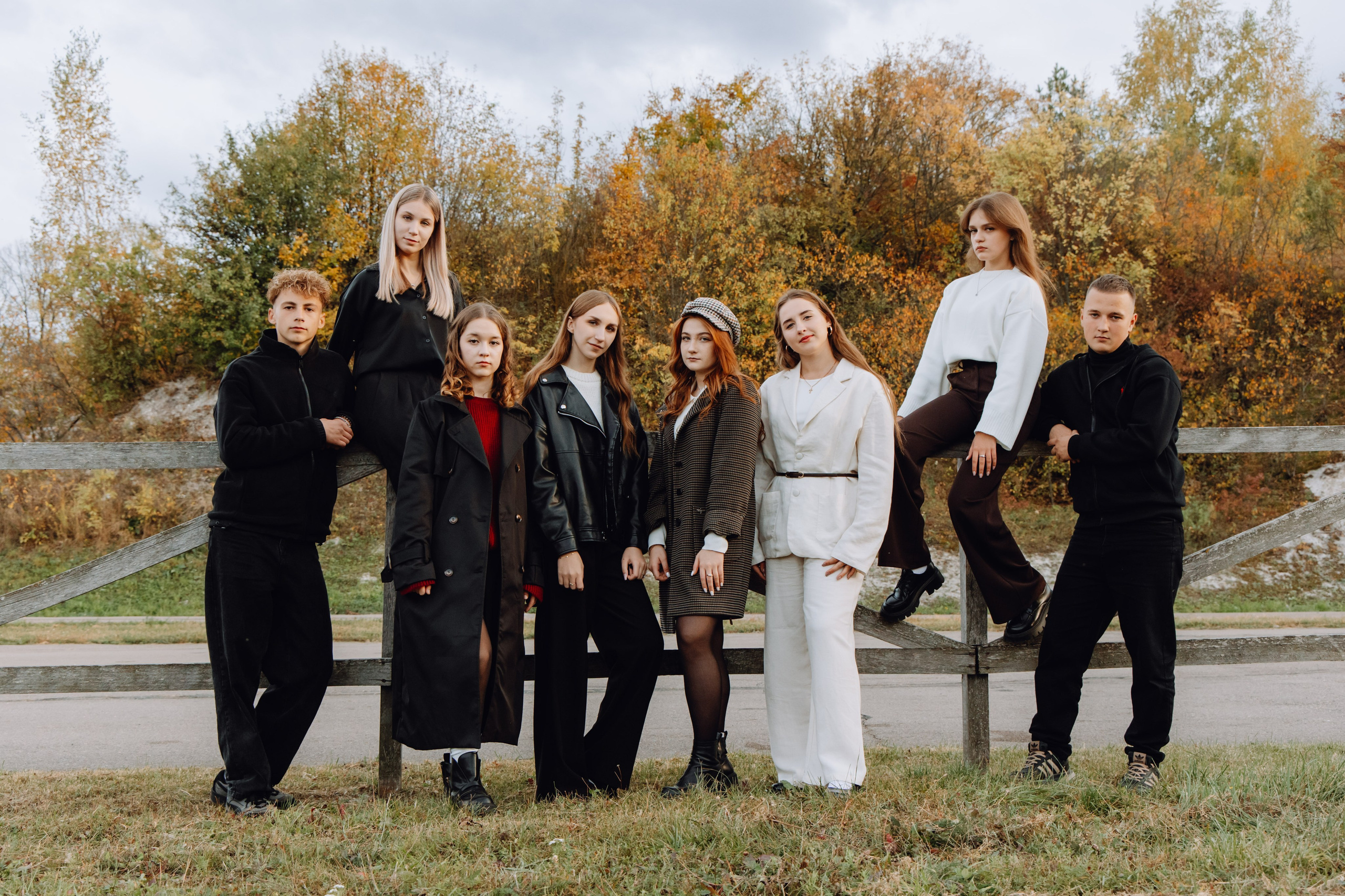 Школьные альбомы в Чернянке. Фотограф Максим Никонов