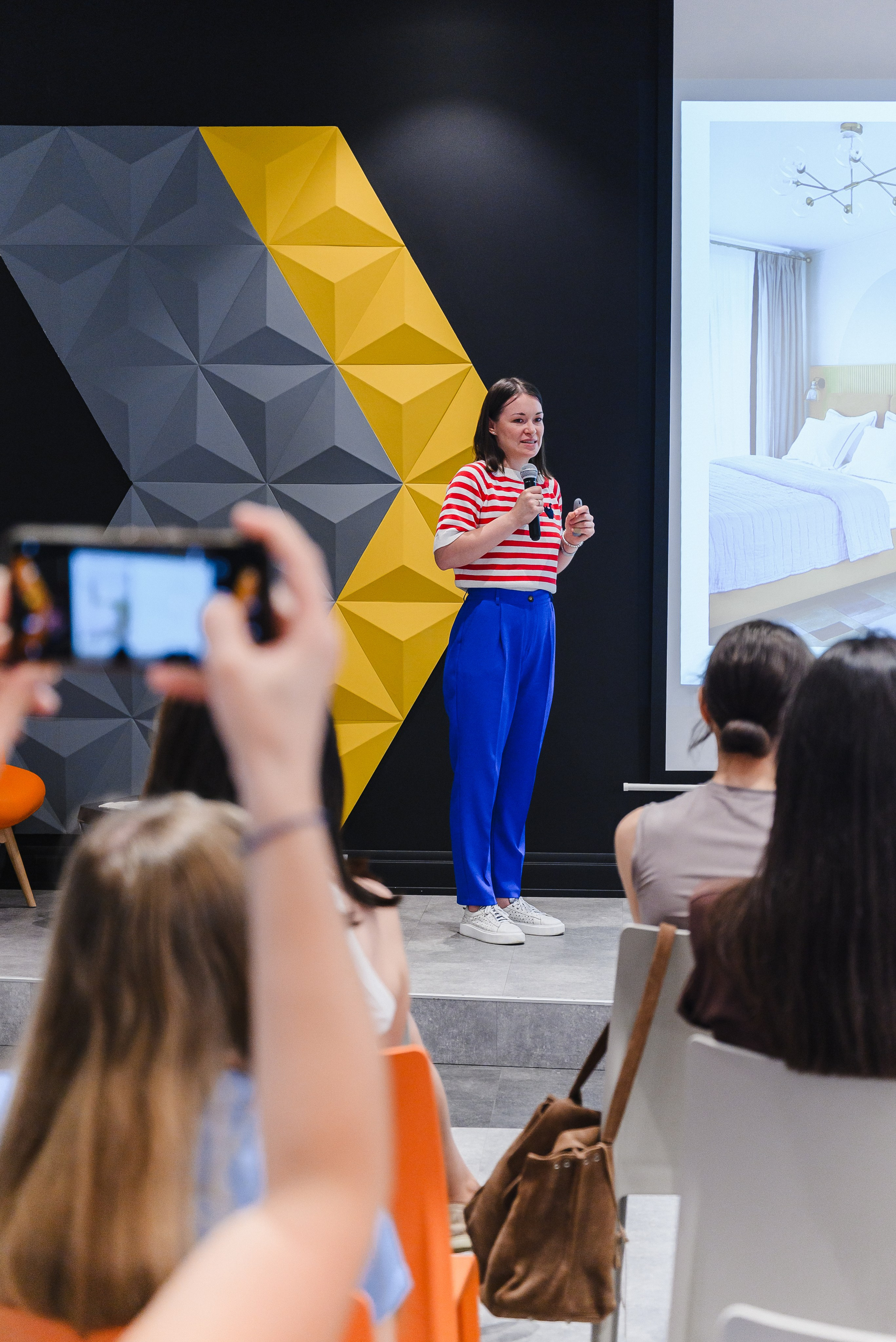 Семинар-экскурсия. Искусство колористики: современные подходы к выбору цветовых палитр. Фотограф Лопаткина Ирина