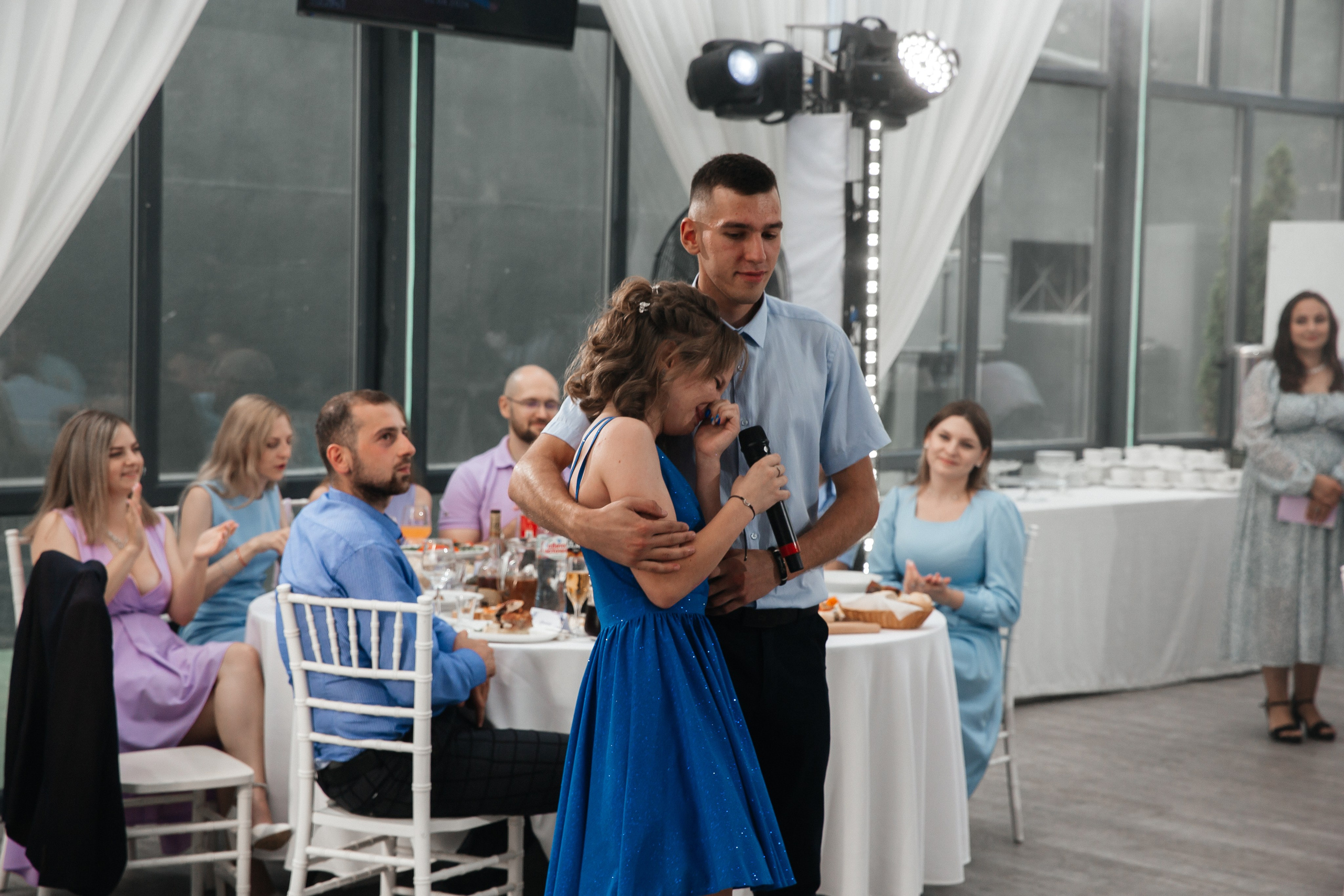 А&А — фотосессия на стадионе. Свадебный фотограф в Оренбурге Илья Володьков