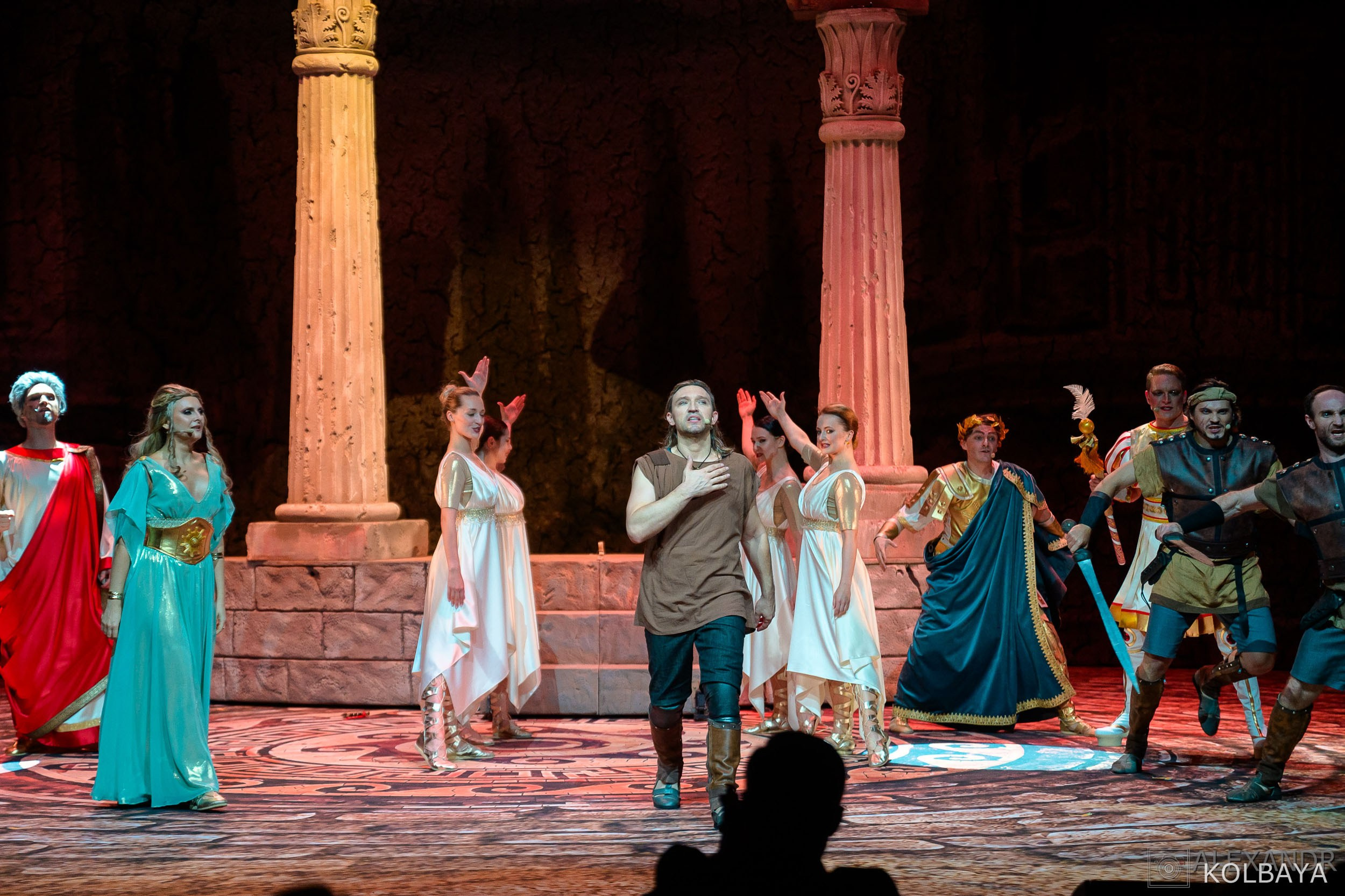 Фоторепортаж со спектакля Гладиатор в Театре Терезы Дуровой. Концертный и театральный репортажный фотограф в Москве Александр Колбая