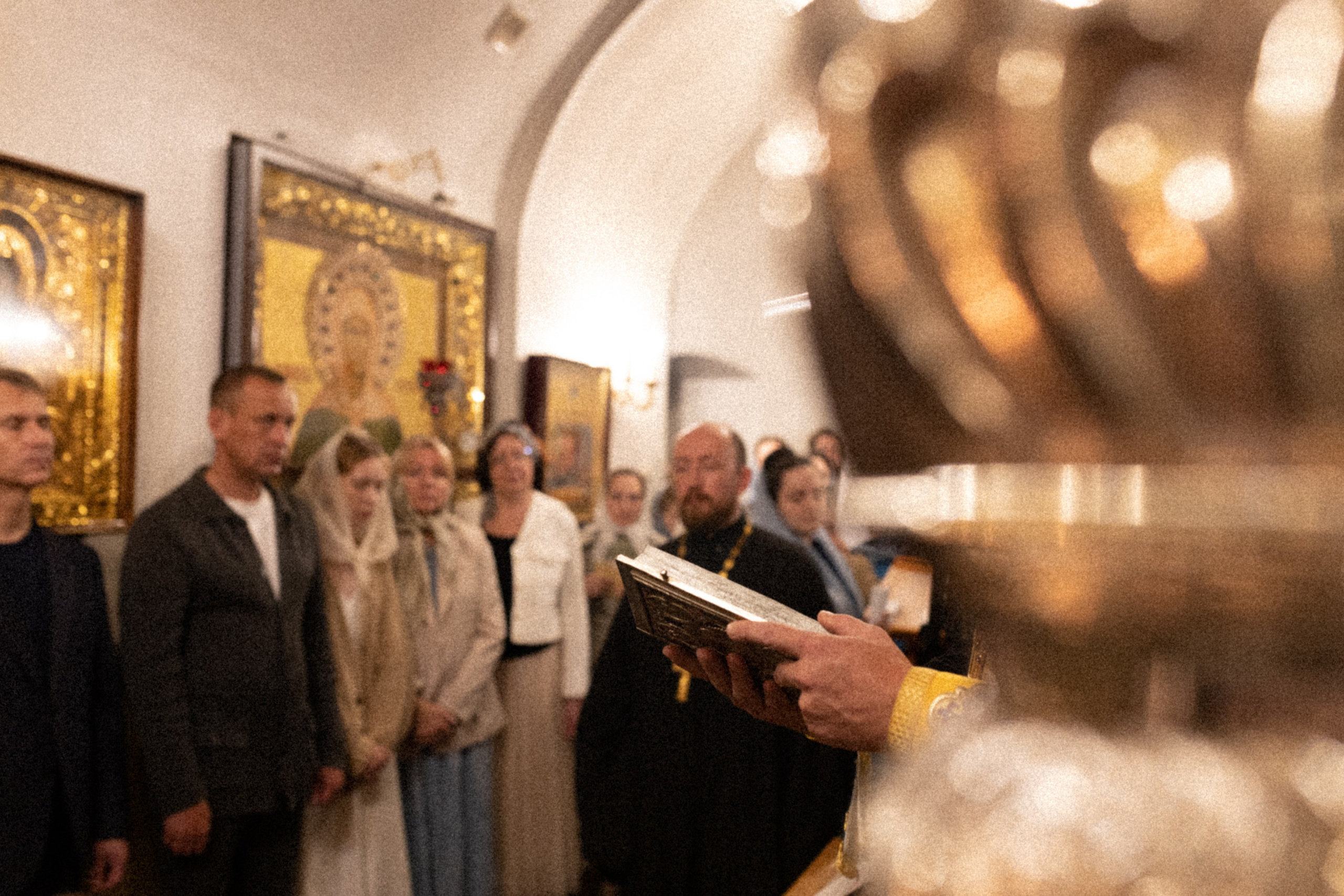 Молебен у Матронушки. Покровский Монастырь. Артеменкова Анна Фотограф