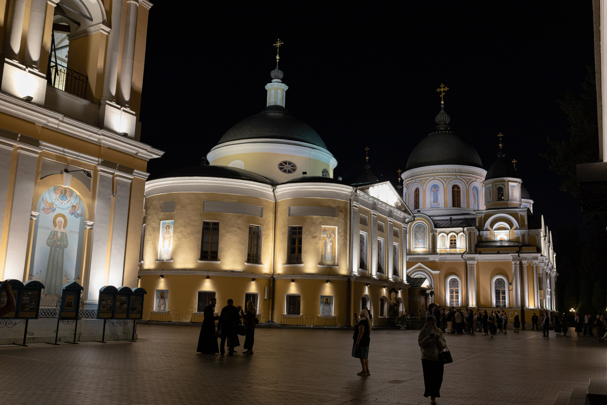 Молебен у Матронушки. Покровский Монастырь. Артеменкова Анна Фотограф
