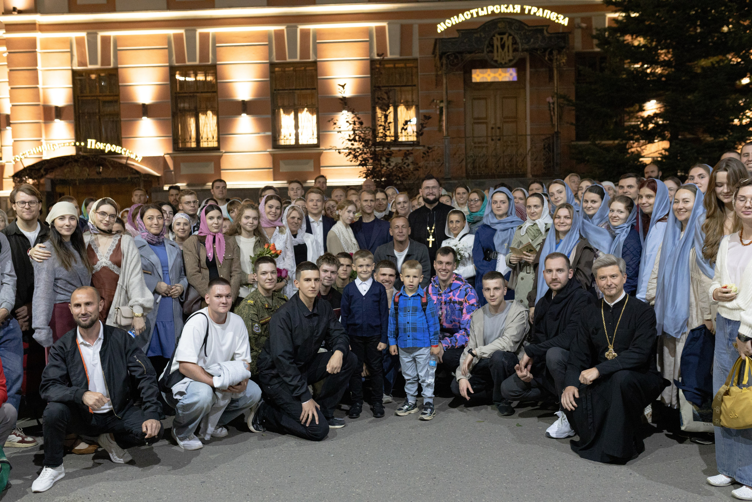 Молебен у Матронушки. Покровский Монастырь. Артеменкова Анна Фотограф