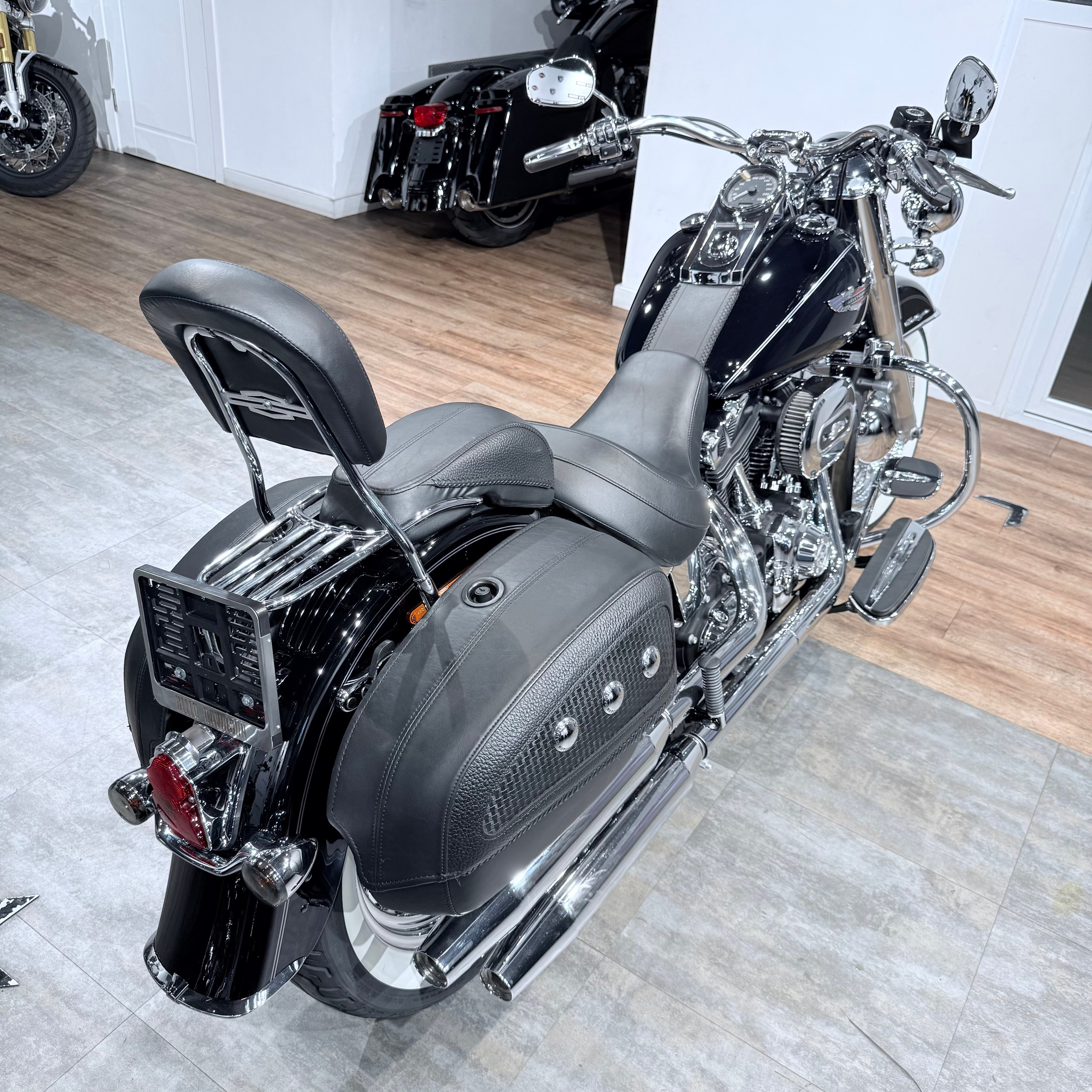 2011 Softail Deluхе АВS Vivd Black. Hello Davidson, Москва. Только хорошие мотоциклы…